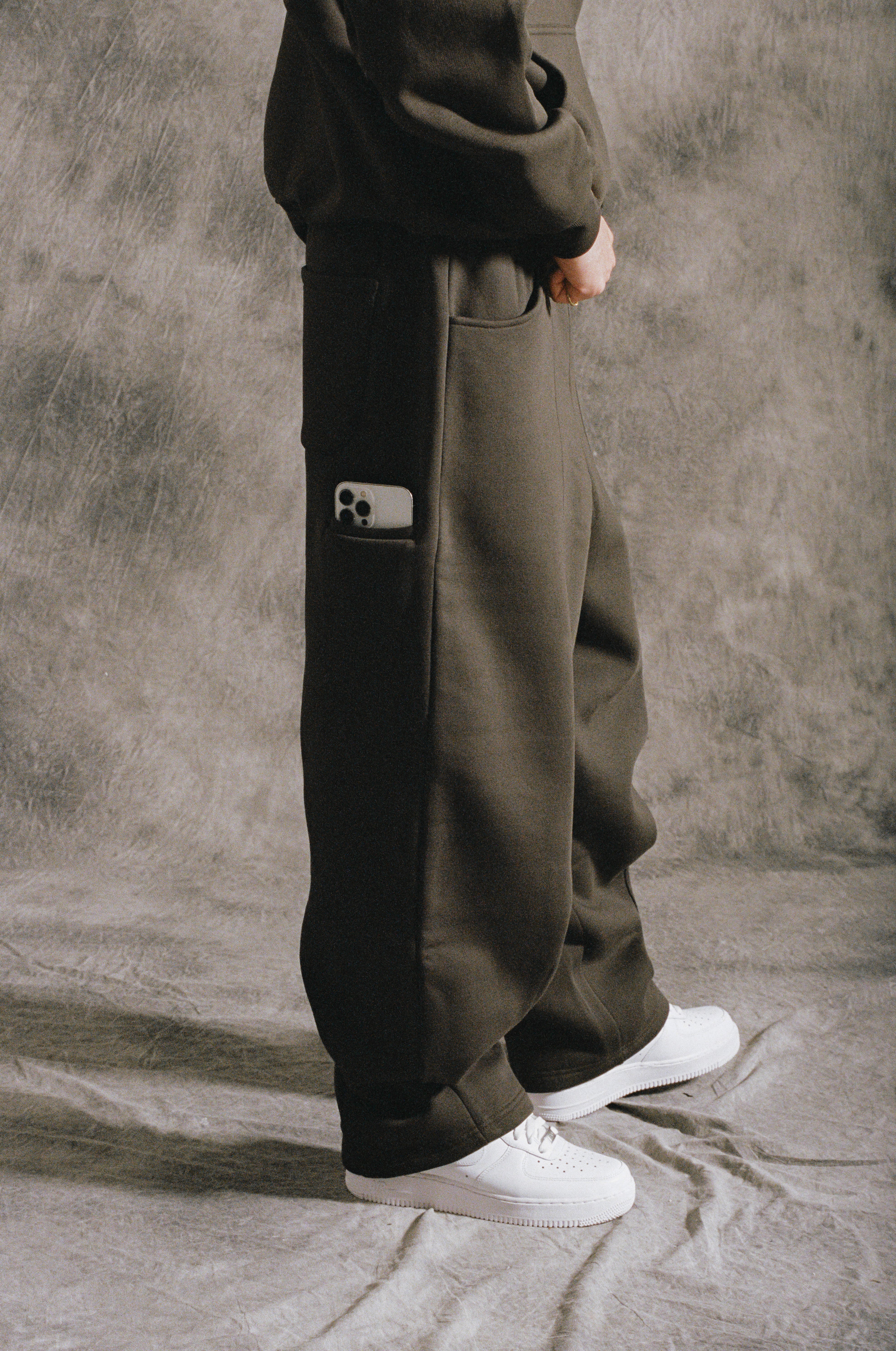 COZY STRAIGHT LEG SWEATS - COFFEE - Sweats UK