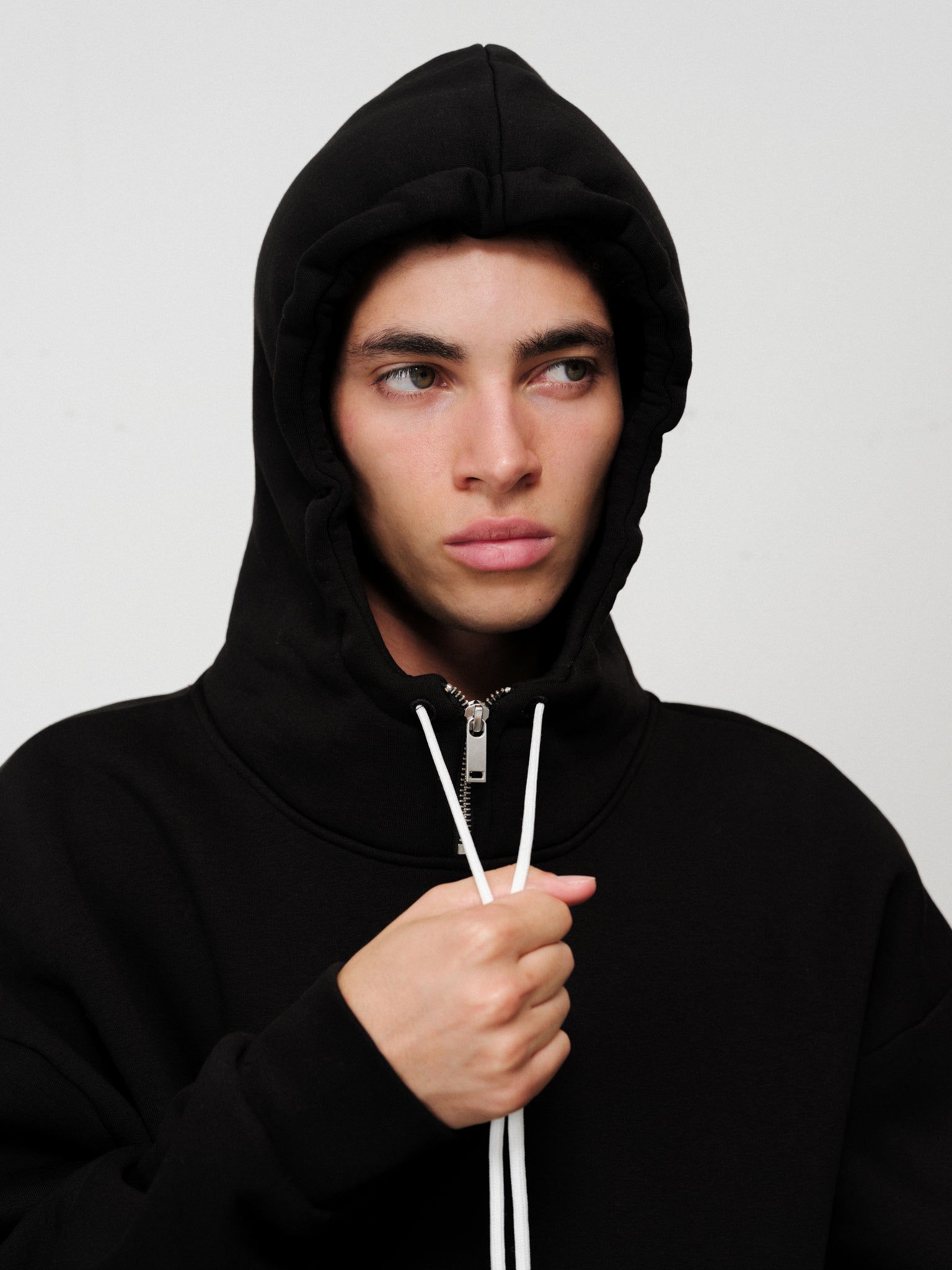 COZY TECH HOODIE - BLACK