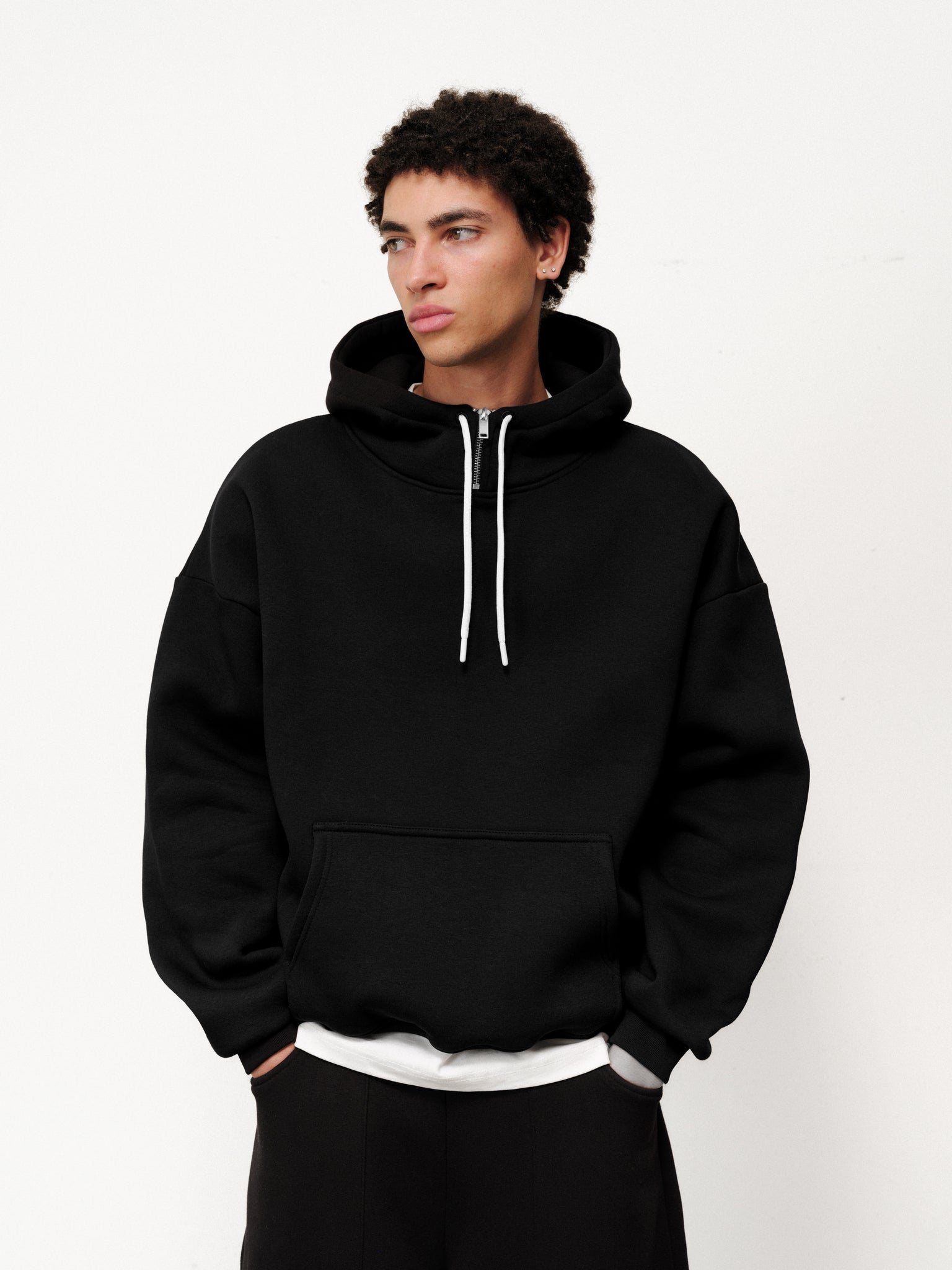 COZY TECH HOODIE - BLACK