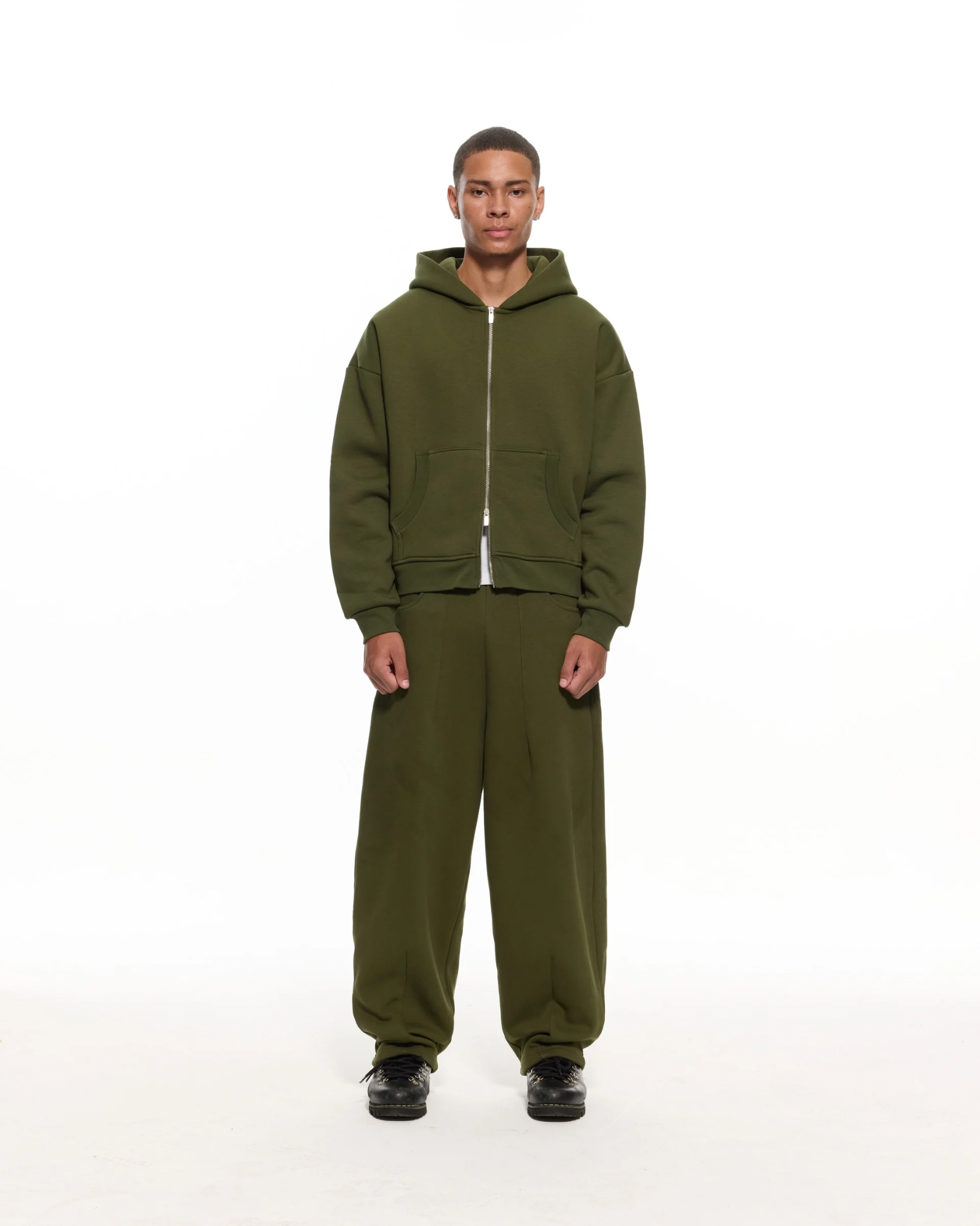 COZY ZIP UP - MILITANT - Sweats UK