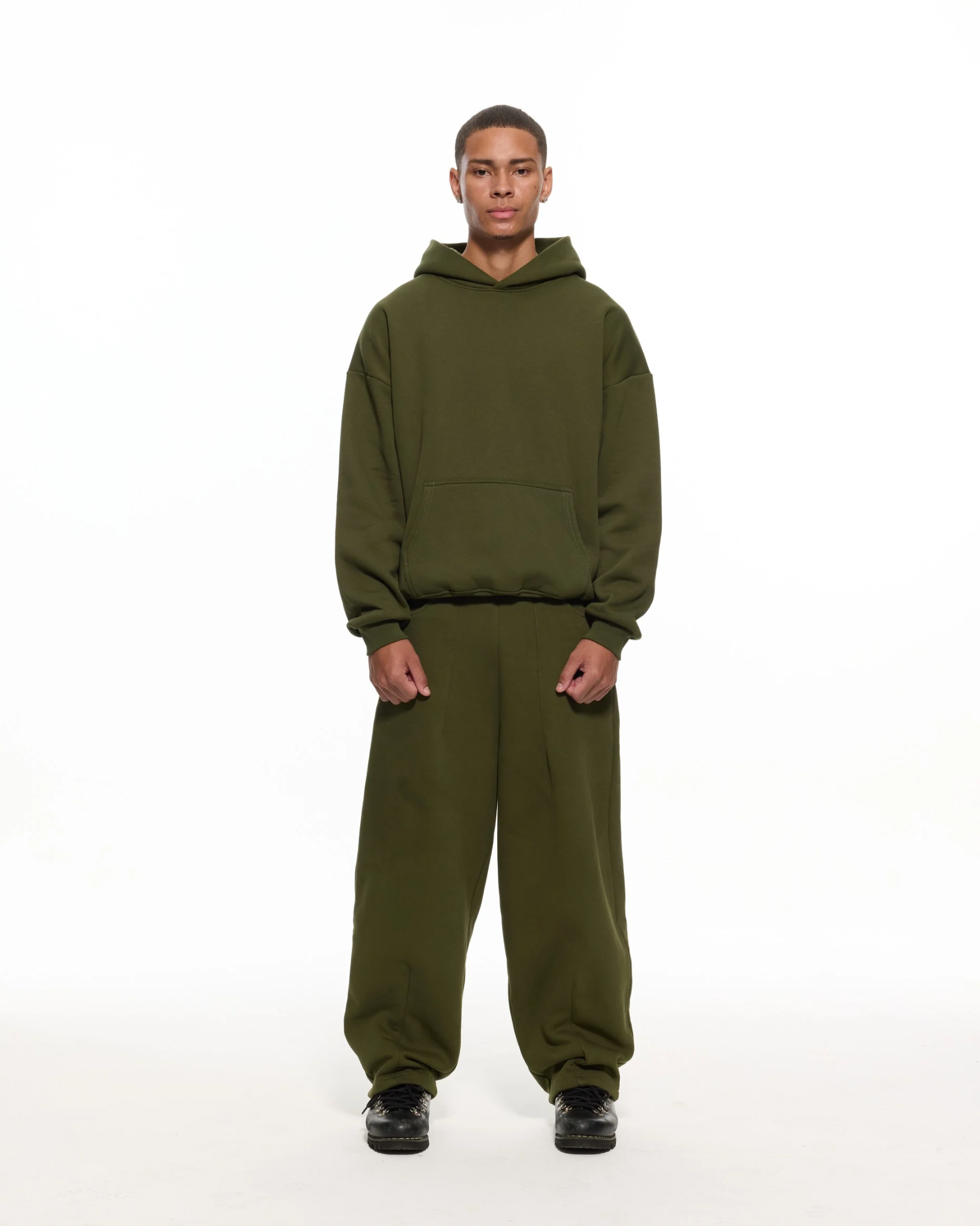COZY HOODIE - MILITANT