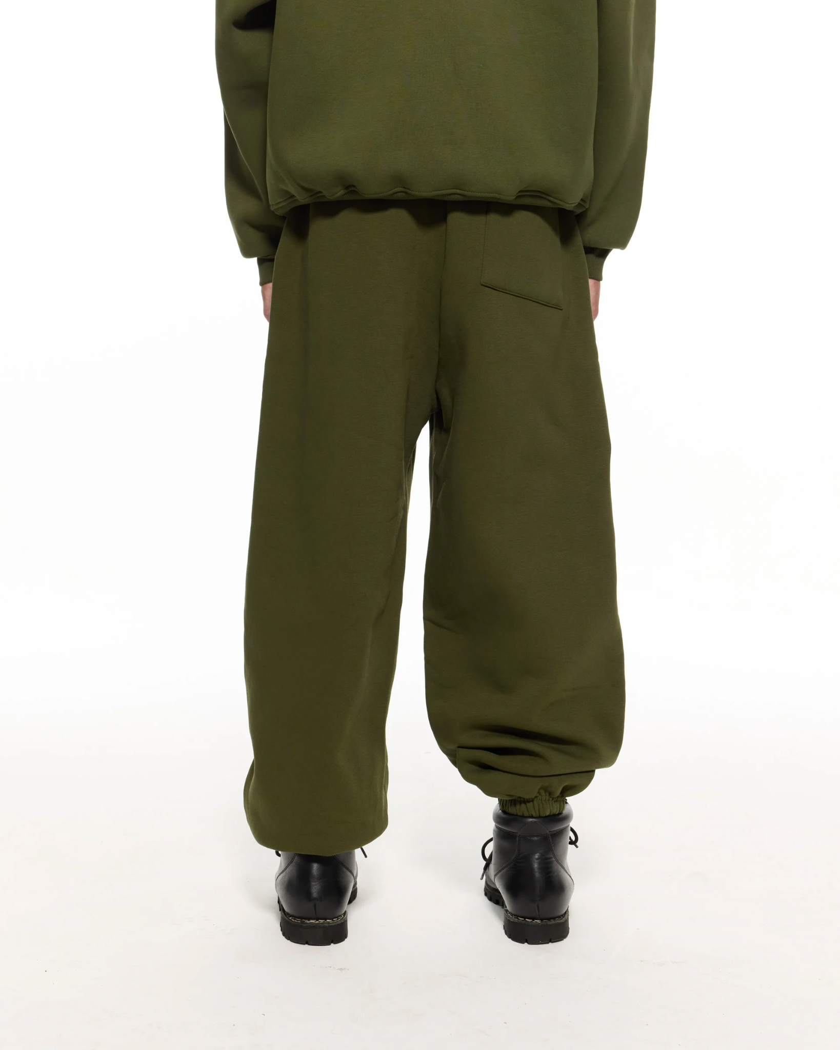 COZY SWEATPANT - MILITANT - Sweats UK