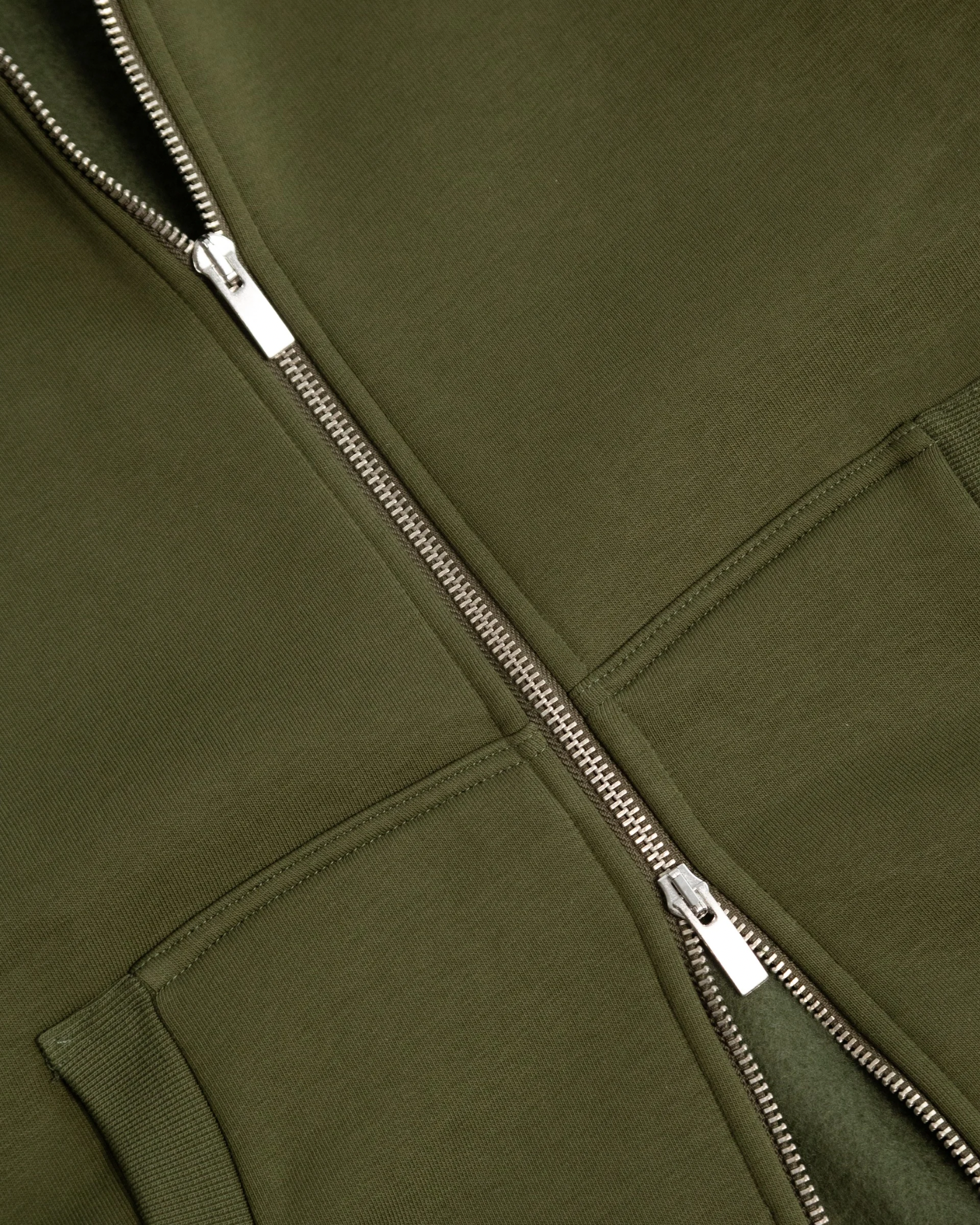 COZY ZIP UP - MILITANT