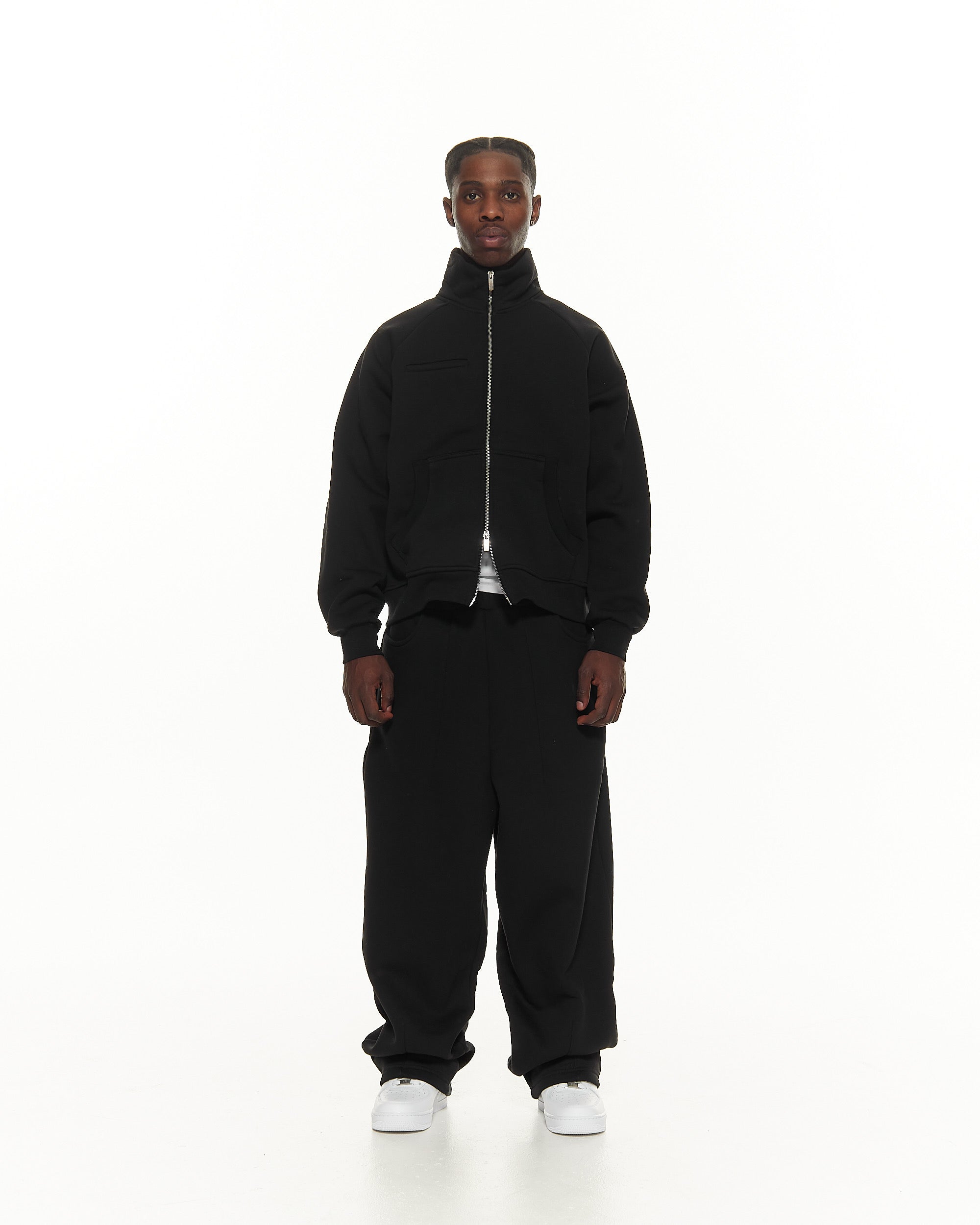 COZY TRACK JACKET - BLACK
