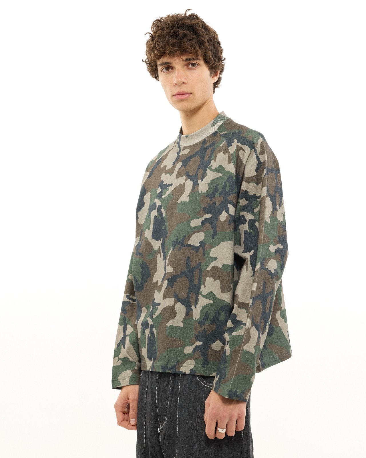 LONG SLEEVE T-SHIRT - CAMO - Sweats UK