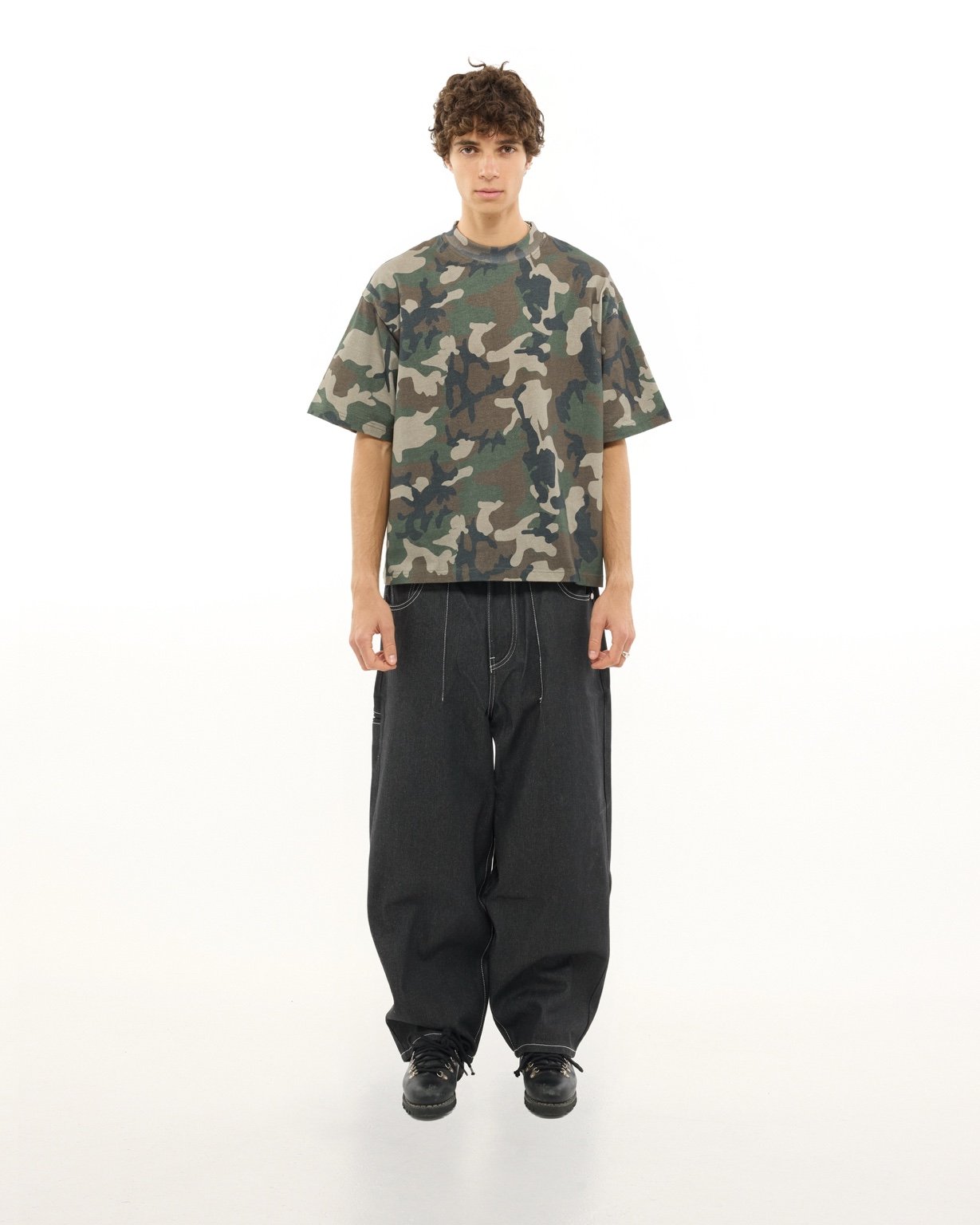 SIGNATURE BLANK T-SHIRT - CAMO - Sweats UK
