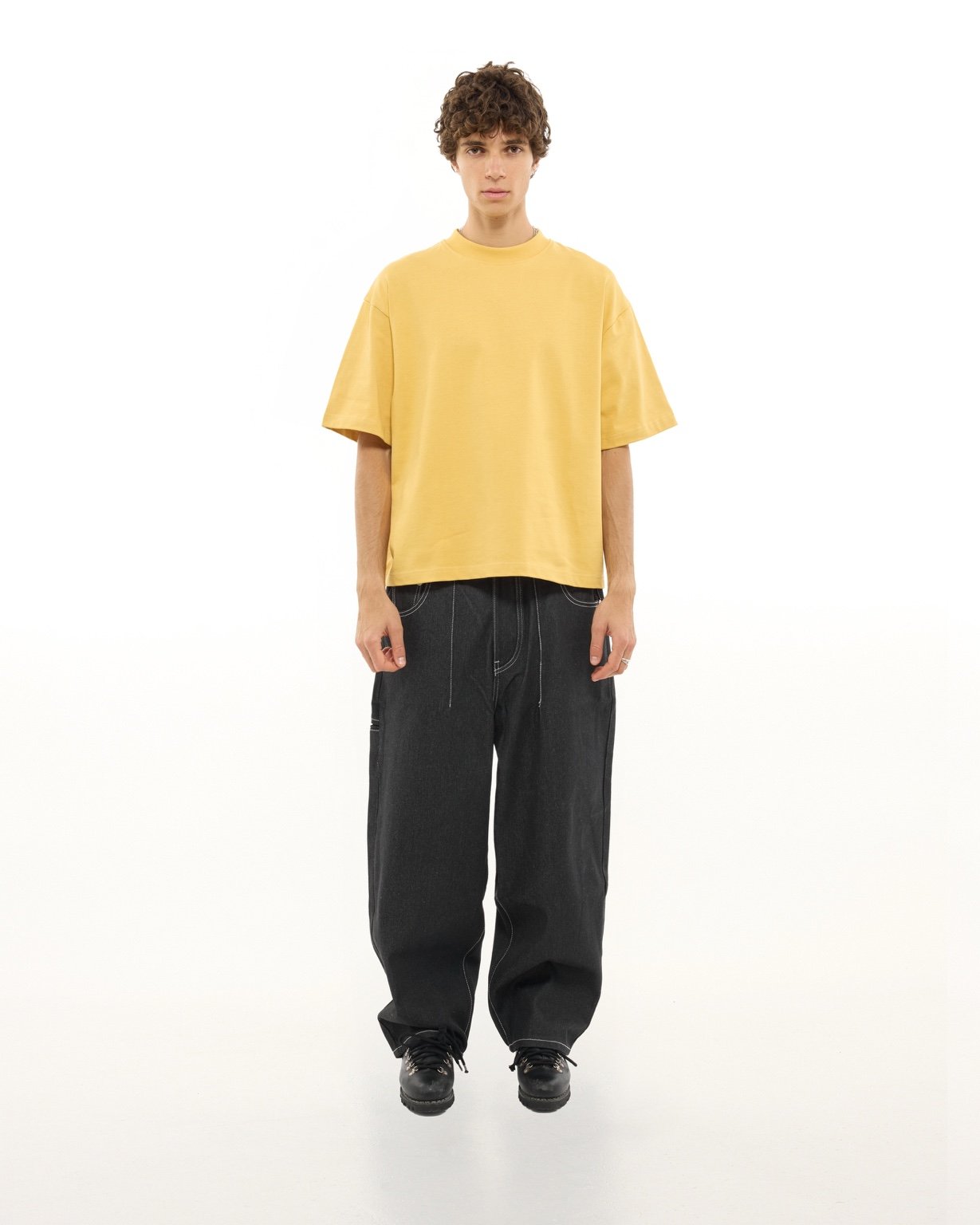 SIGNATURE BLANK T-SHIRT - YELLOW - Sweats UK