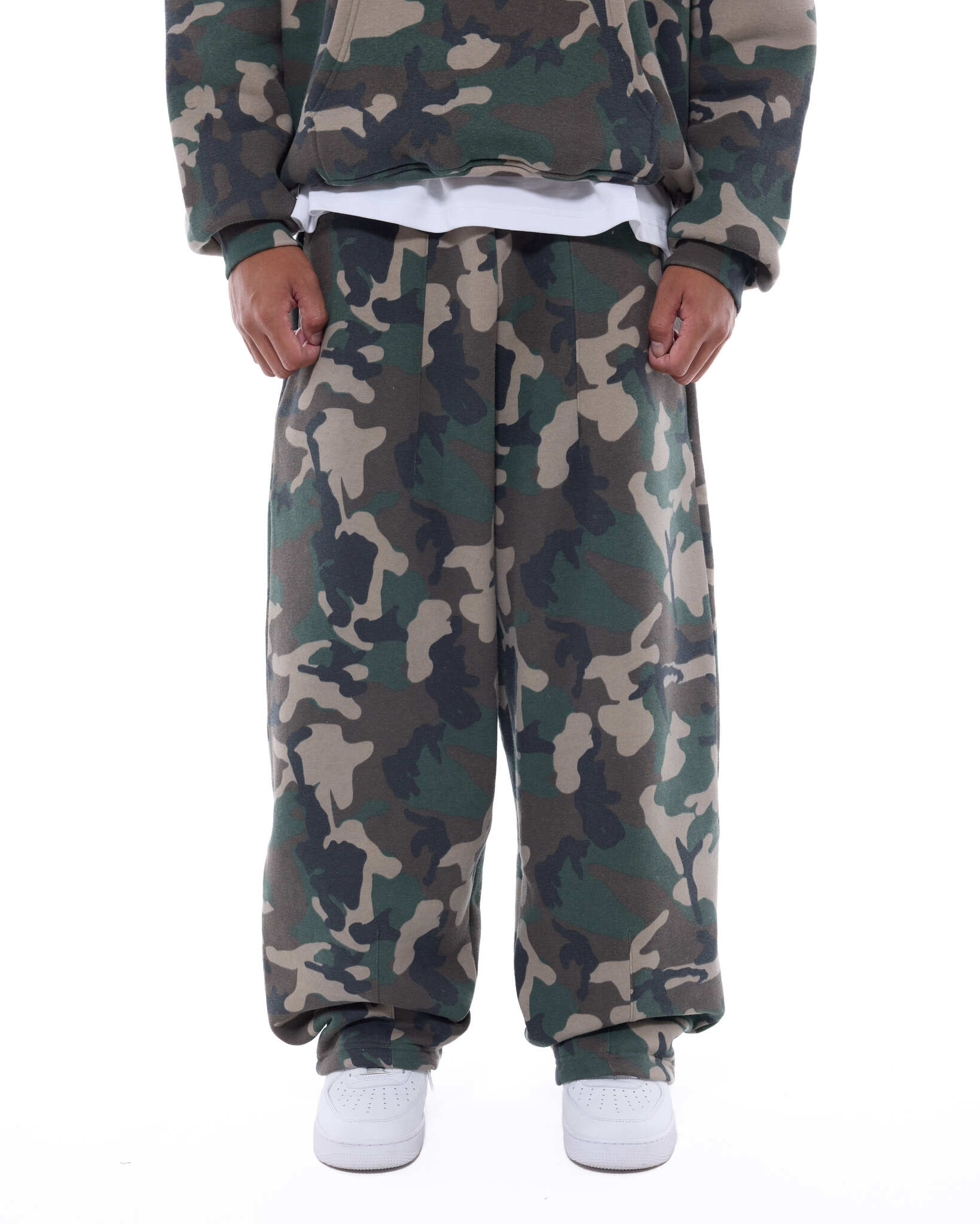 COZY STRAIGHT LEG SWEATS - CAMO - Sweats UK