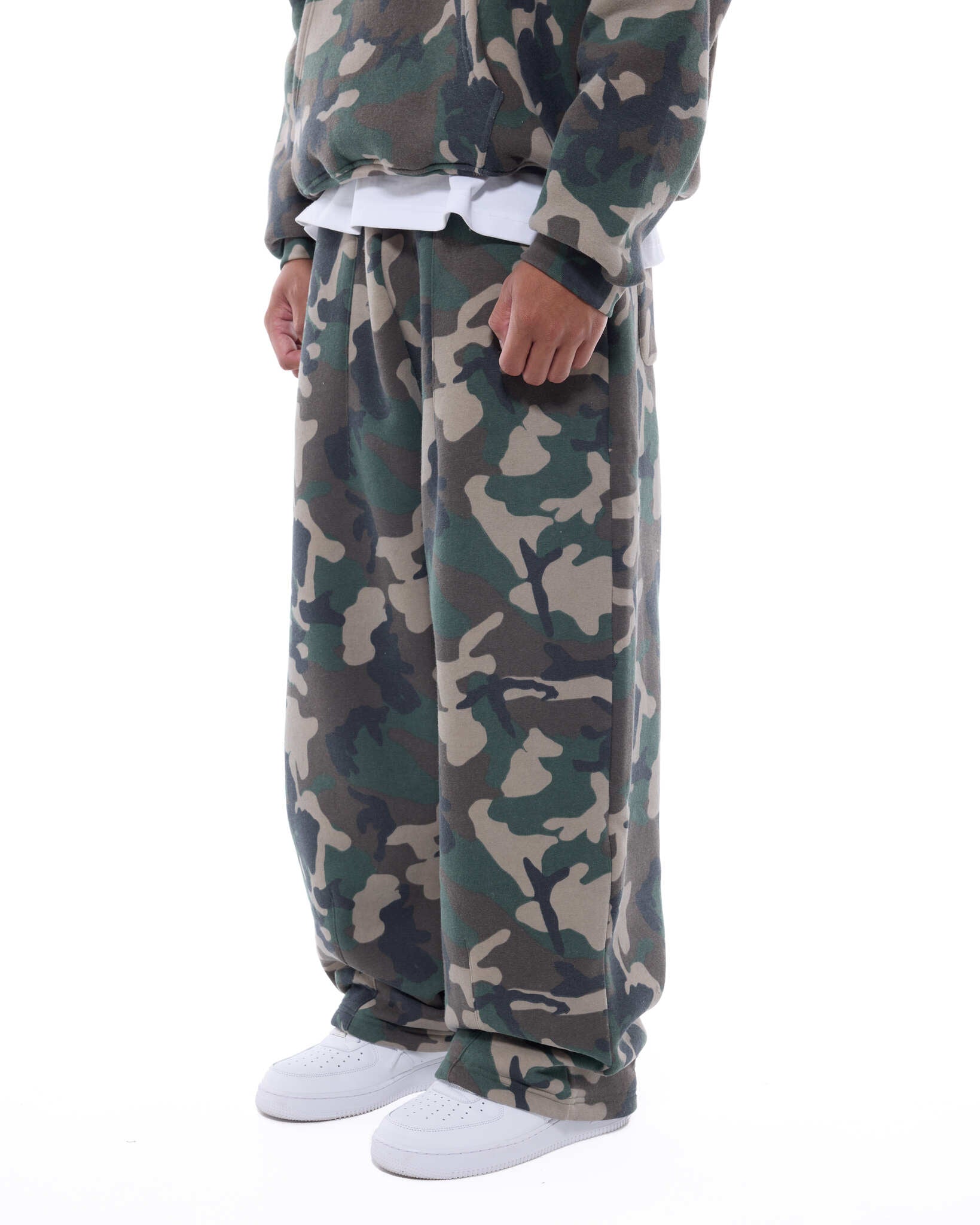 COZY STRAIGHT LEG SWEATS - CAMO