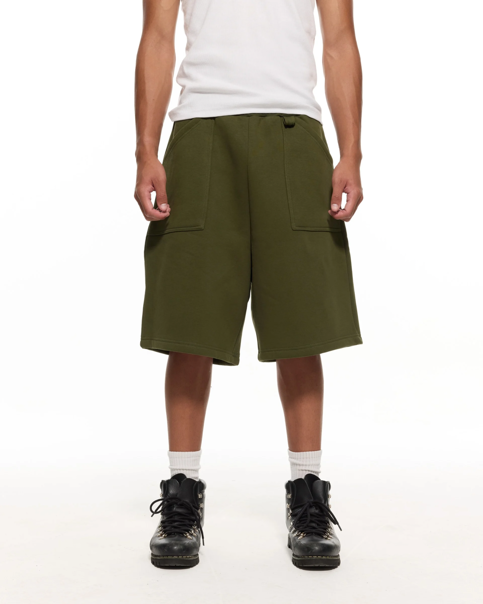 COZY SHORTS - MILITANT - Sweats UK