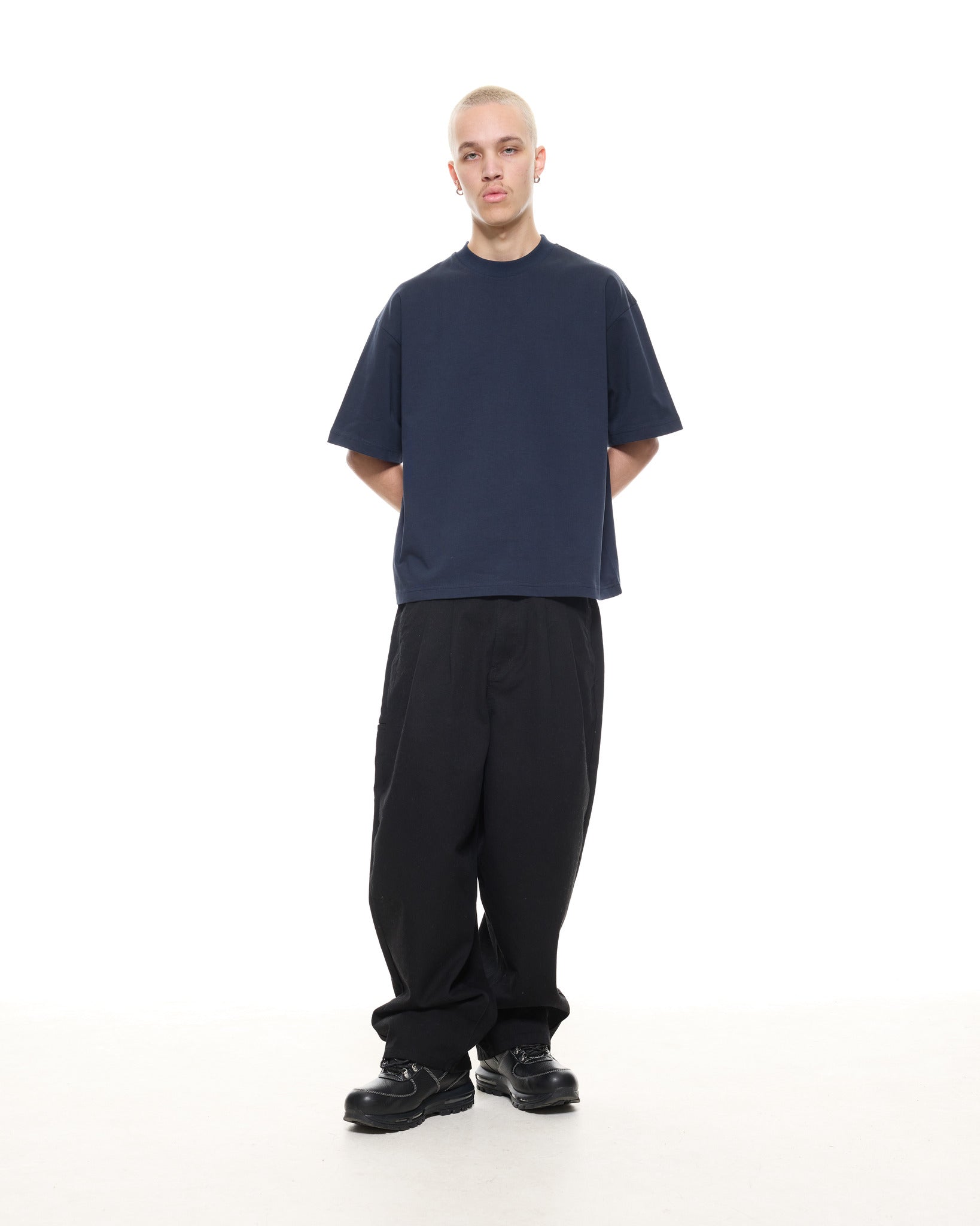 SIGNATURE BLANK T-SHIRT - NAVY - Sweats UK