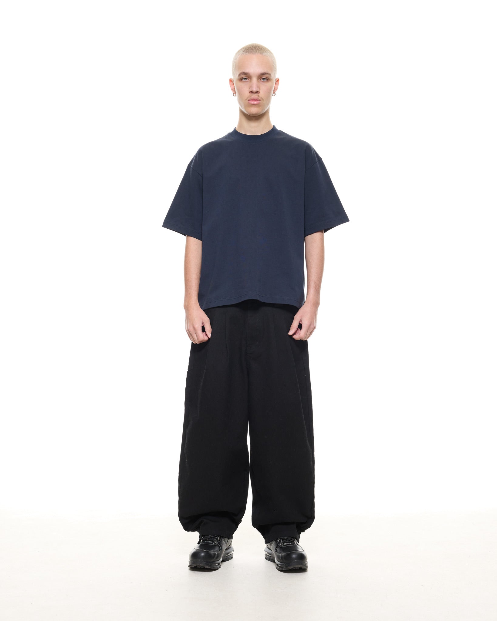 SIGNATURE BLANK T-SHIRT - NAVY - Sweats UK