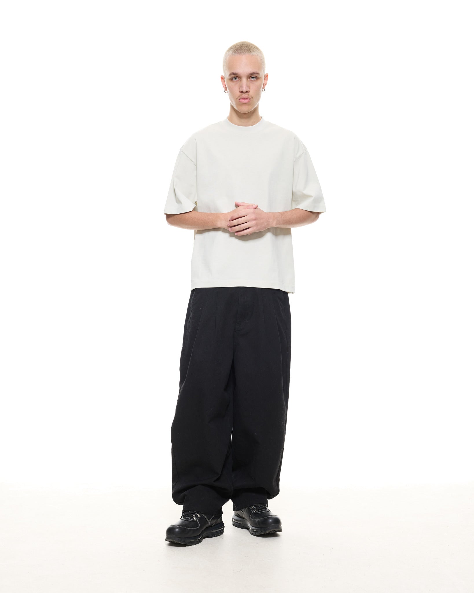 SIGNATURE BLANK T-SHIRT - CHALK - Sweats UK