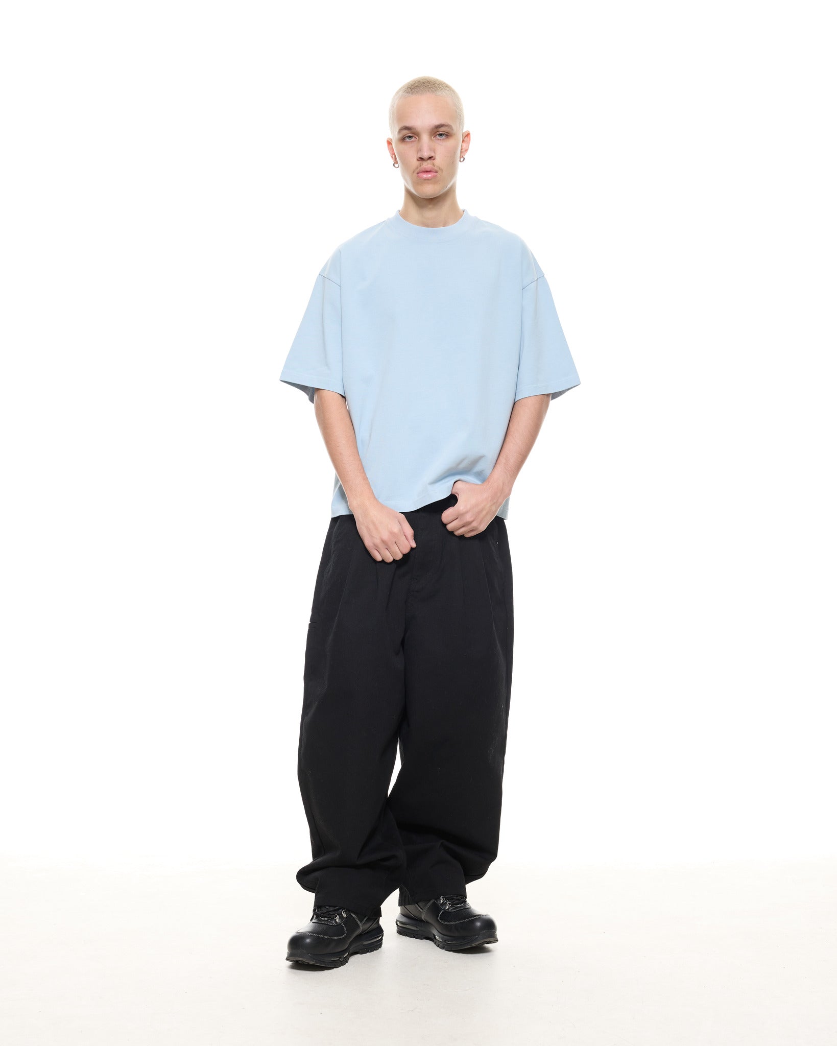 SIGNATURE BLANK T-SHIRT - GLACIER - Sweats UK