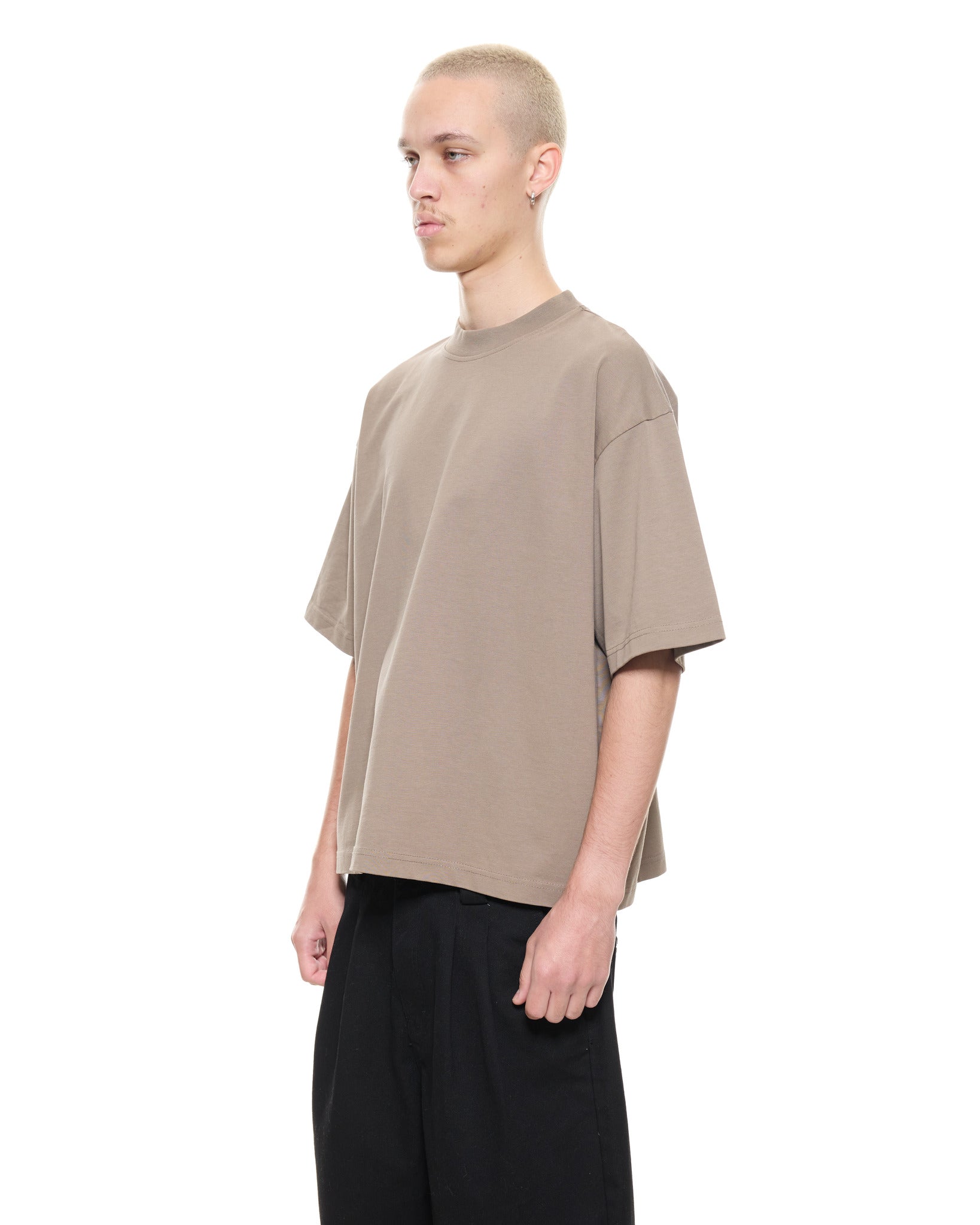SIGNATURE BLANK T-SHIRT - DUST - Sweats UK