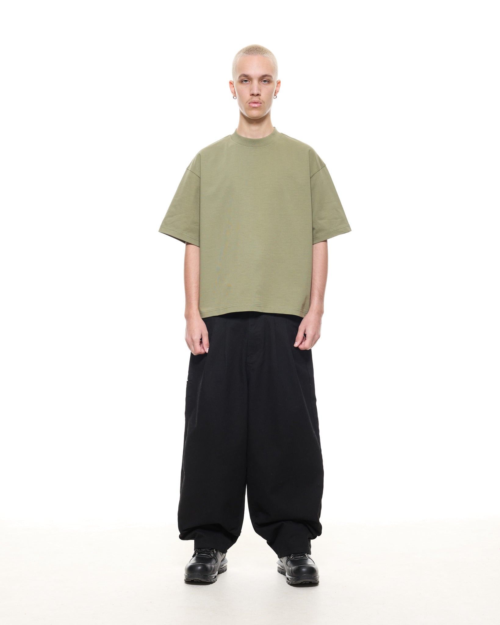 SIGNATURE BLANK T-SHIRT - SAGE - Sweats UK