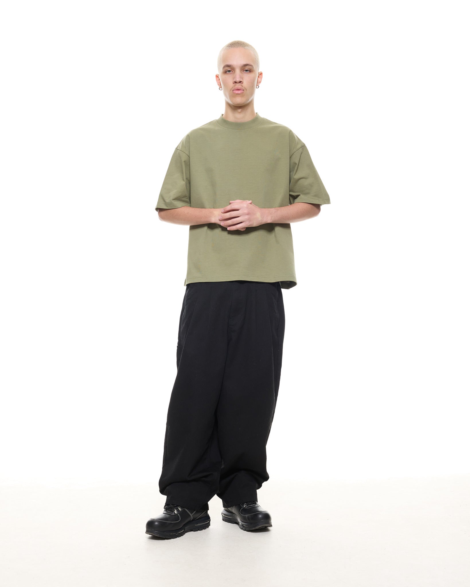 SIGNATURE BLANK T-SHIRT - SAGE - Sweats UK