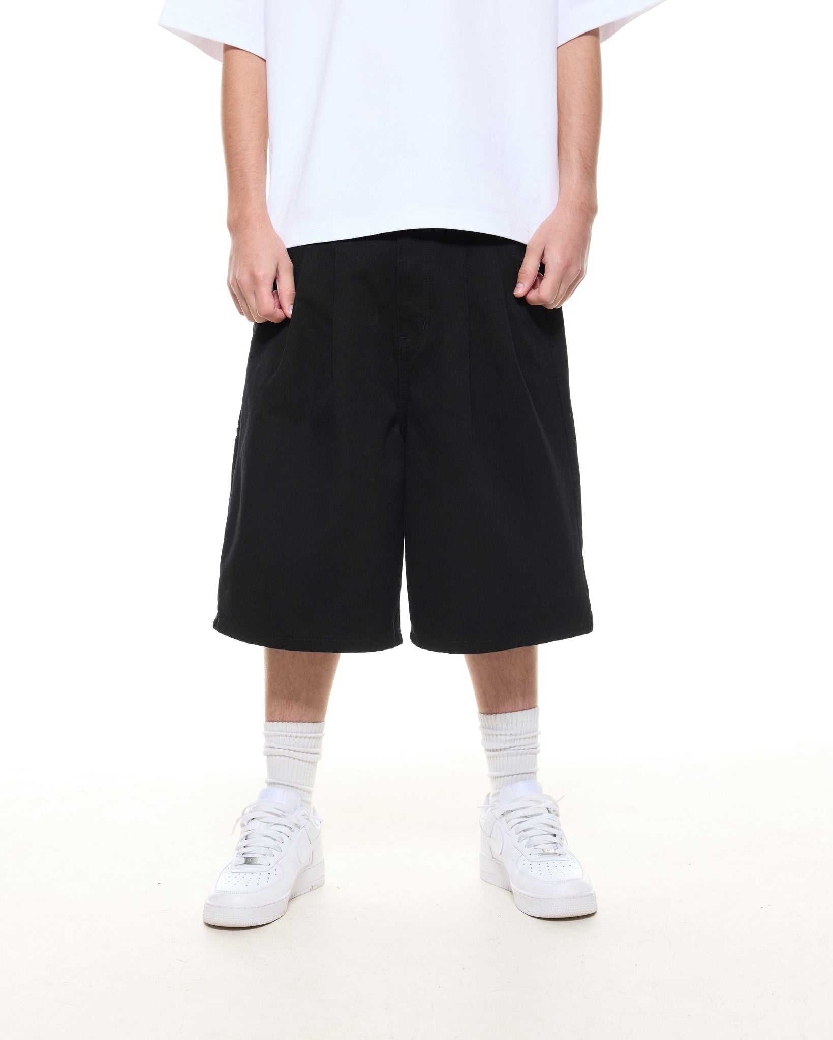 WORKWEAR SHORTS - BLACK - Sweats UK