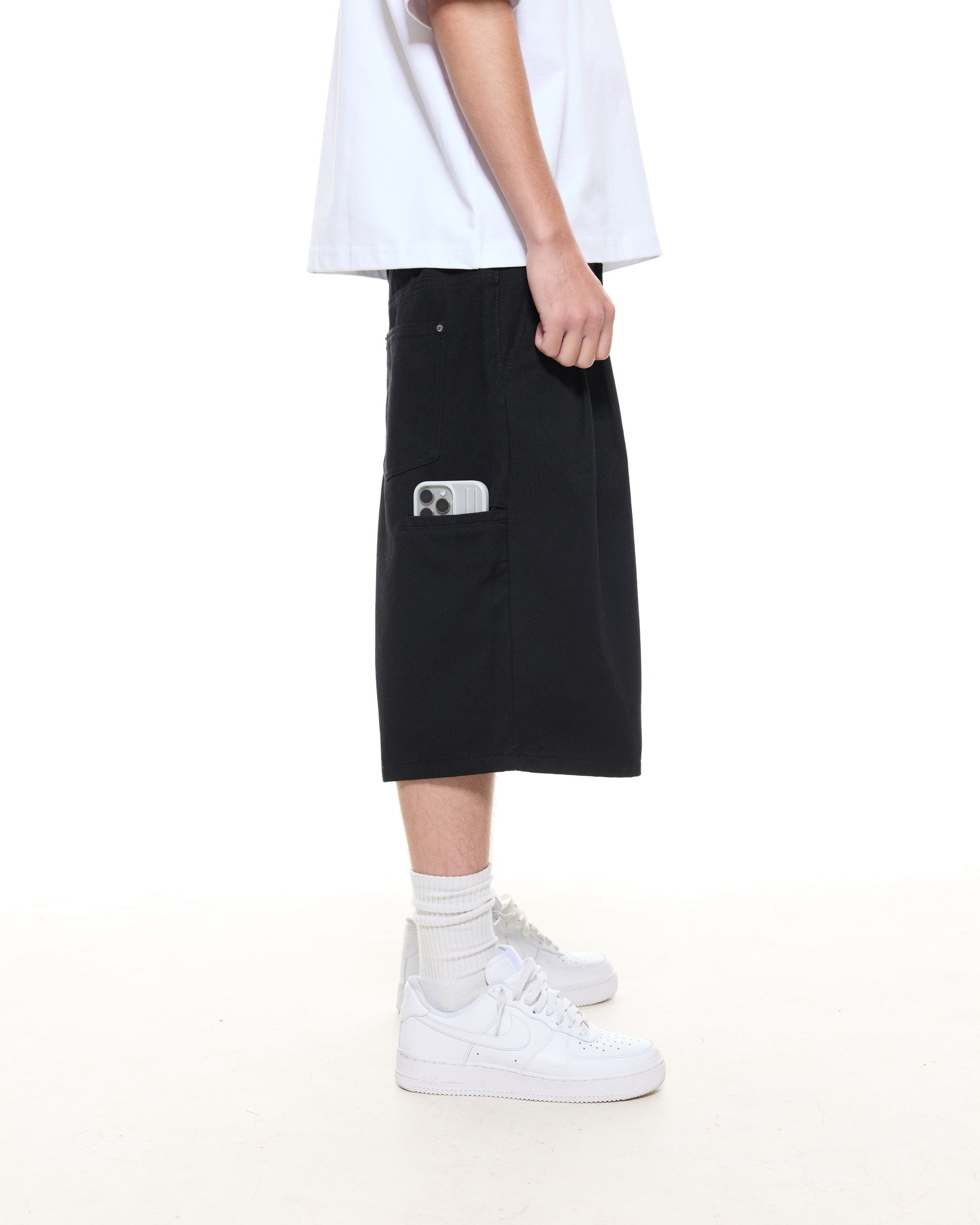 WORKWEAR SHORTS - BLACK - Sweats UK