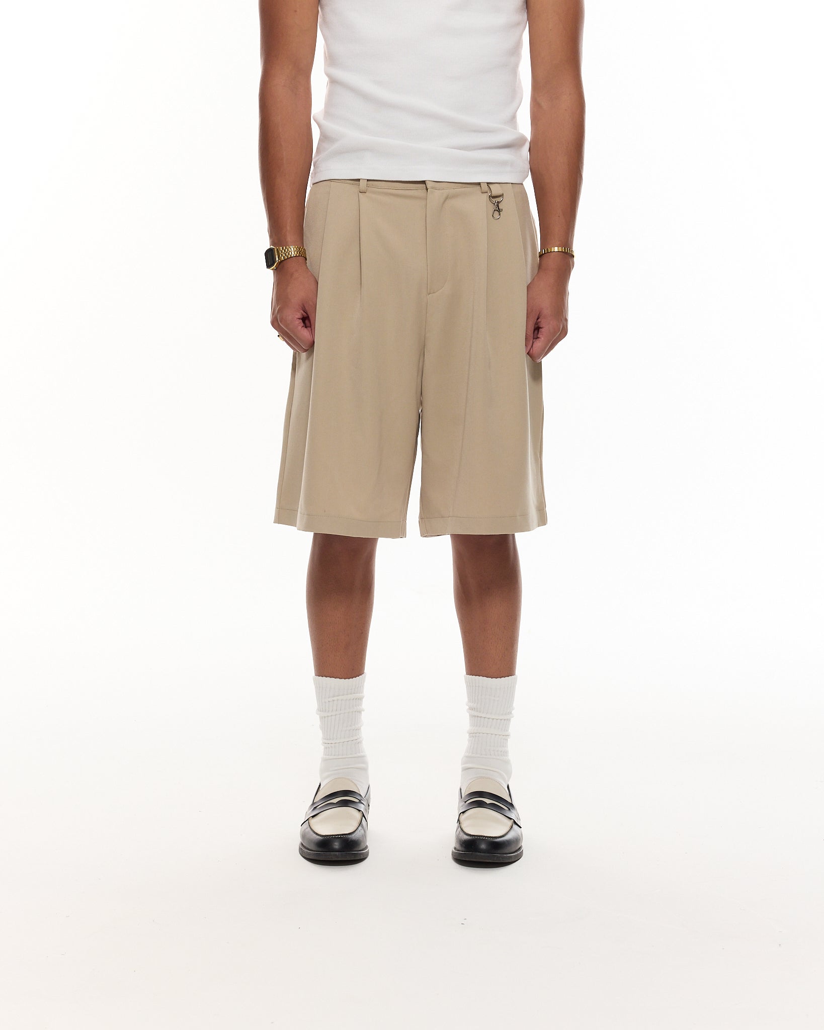 PLEATED SHORT - SAND - Sweats UK