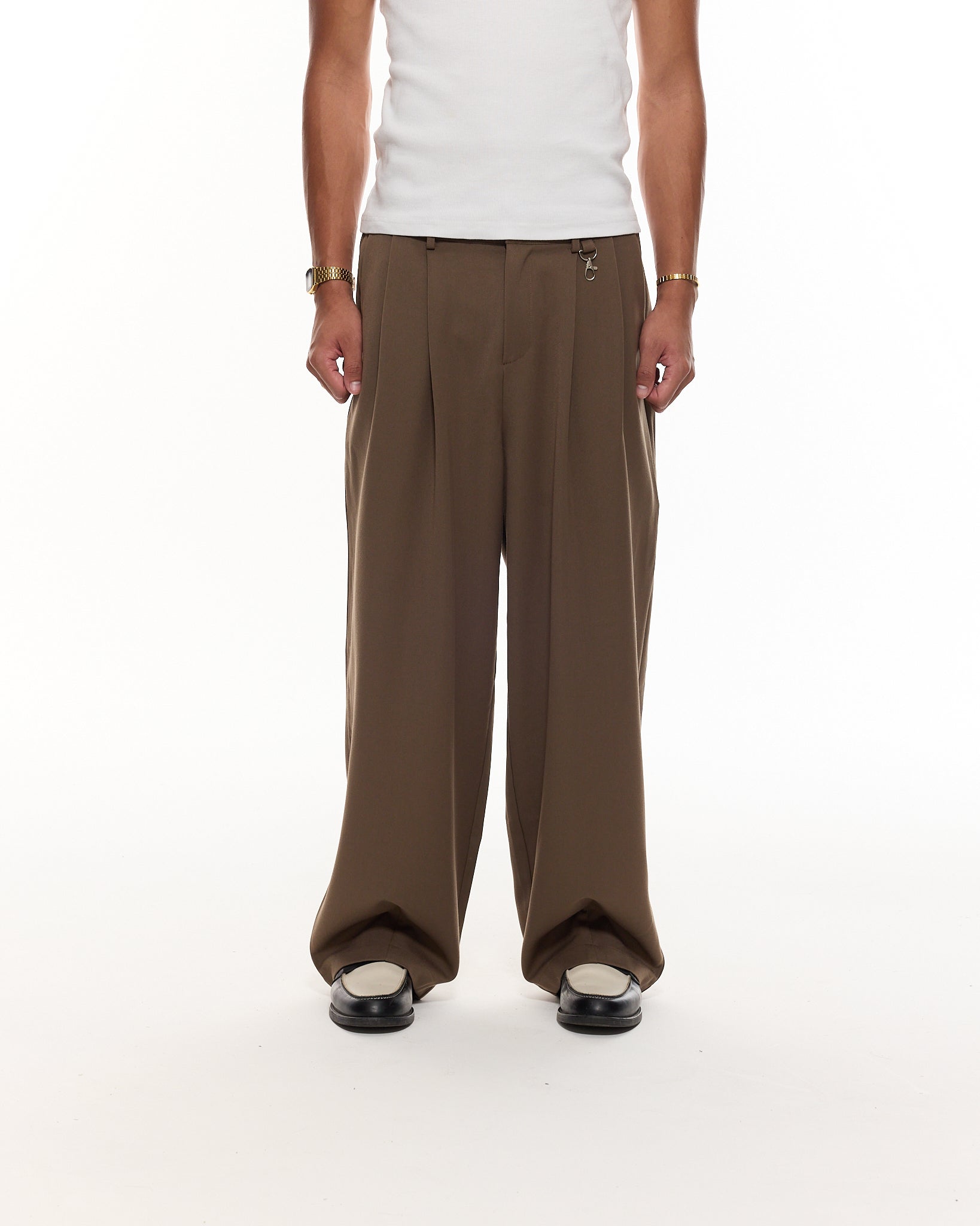 PLEATED PANT - BROWN - Sweats UK