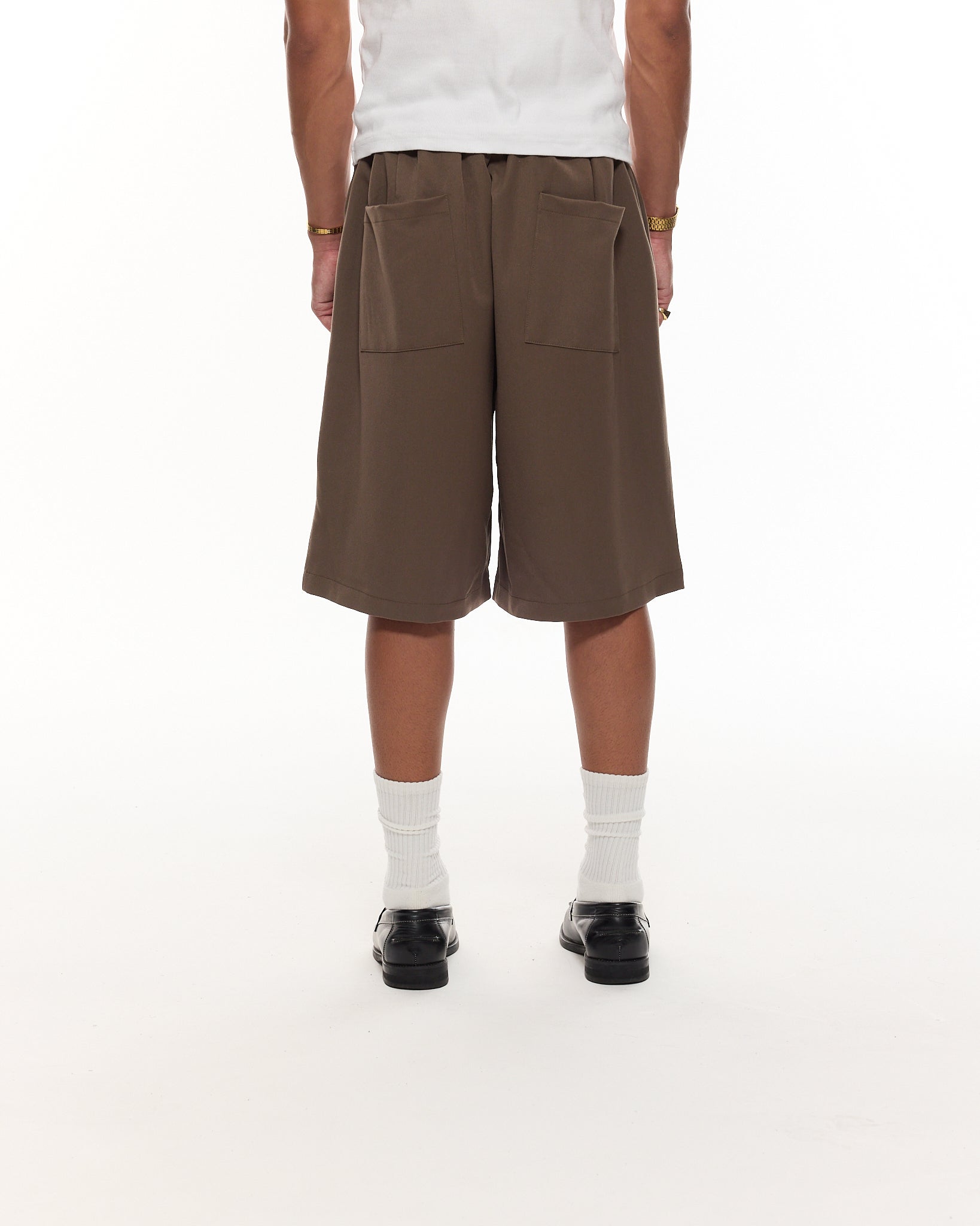 PLEATED SHORT - BROWN - Sweats UK