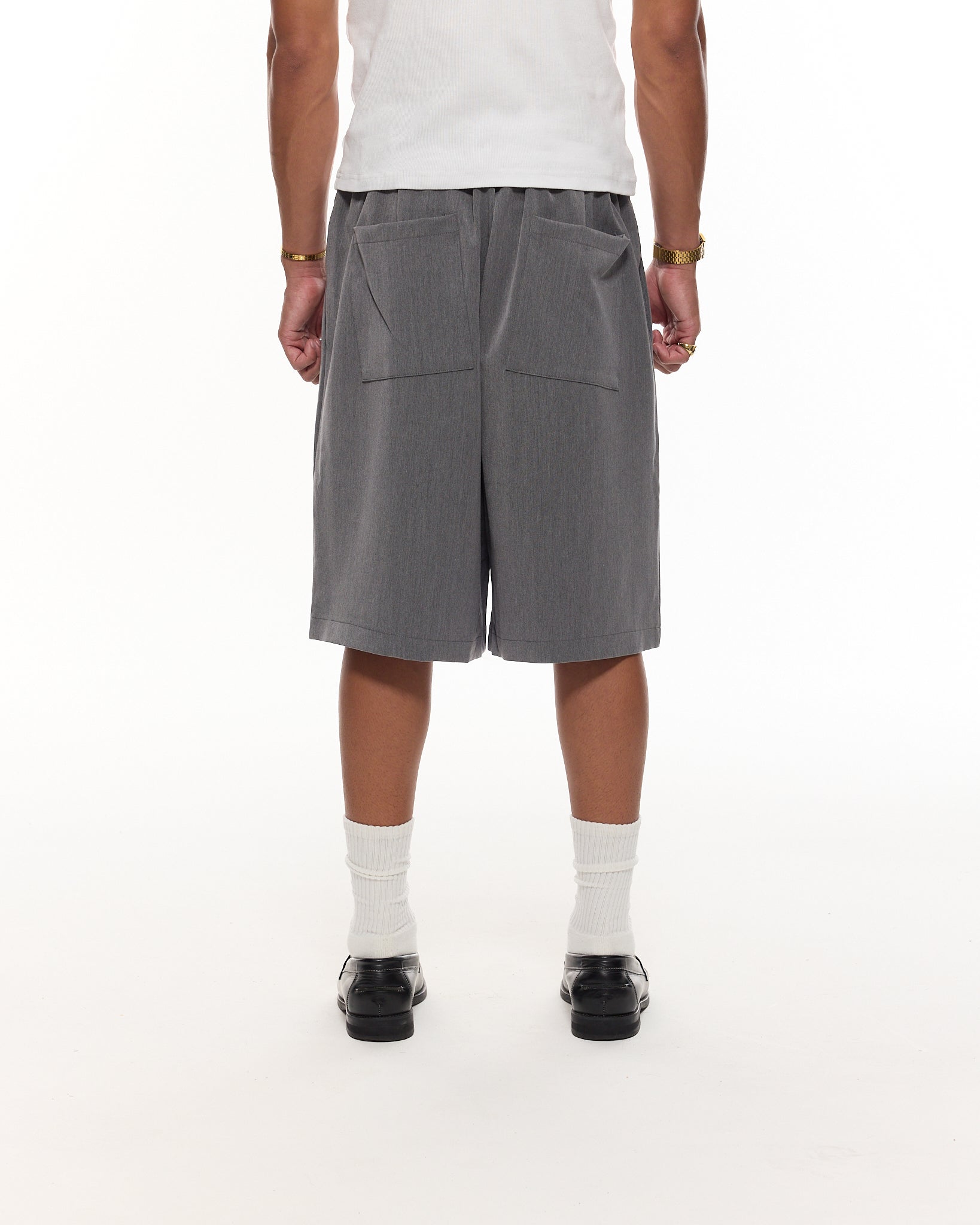 PLEATED SHORT - GREY - Sweats UK