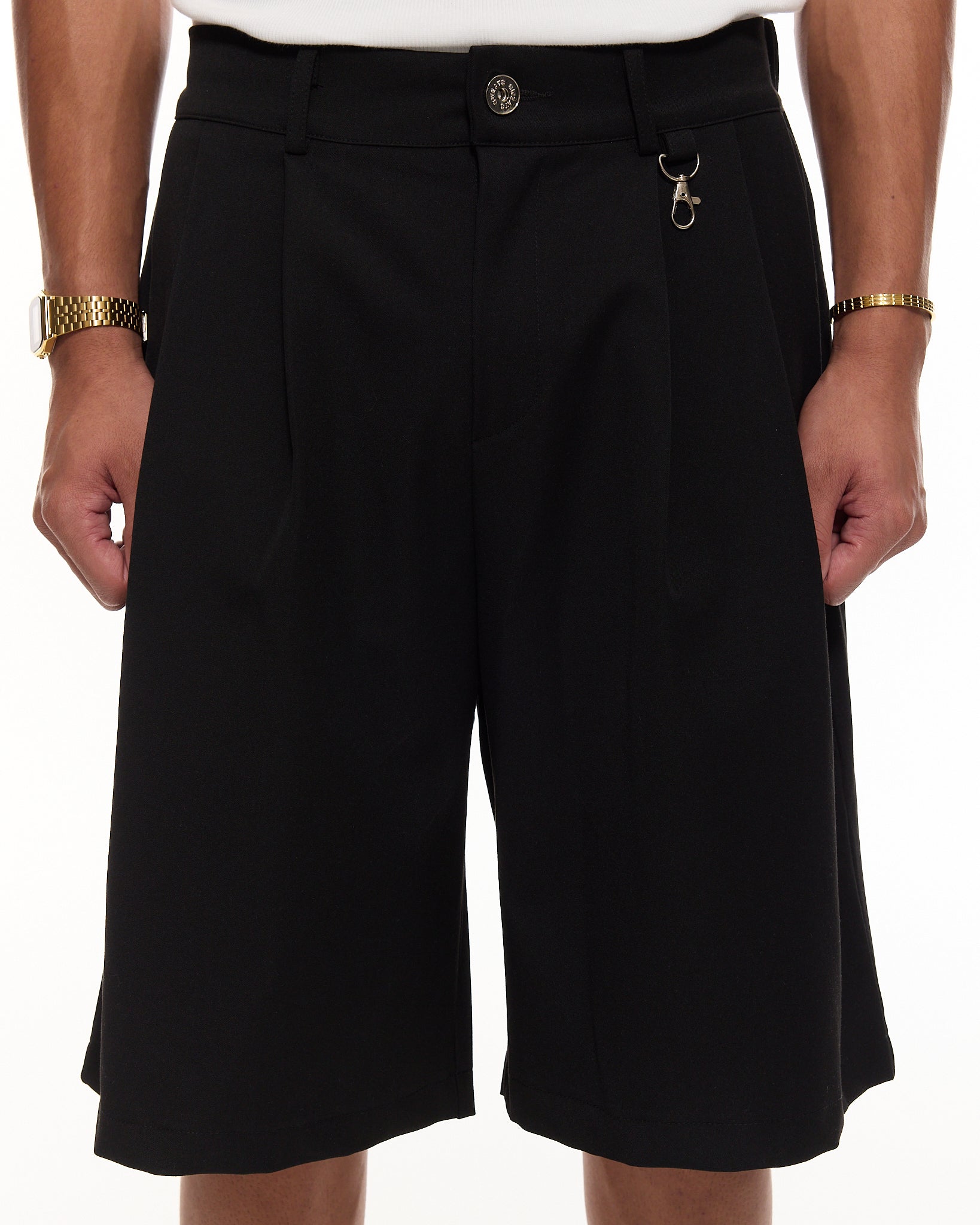 PLEATED SHORT - BLACK