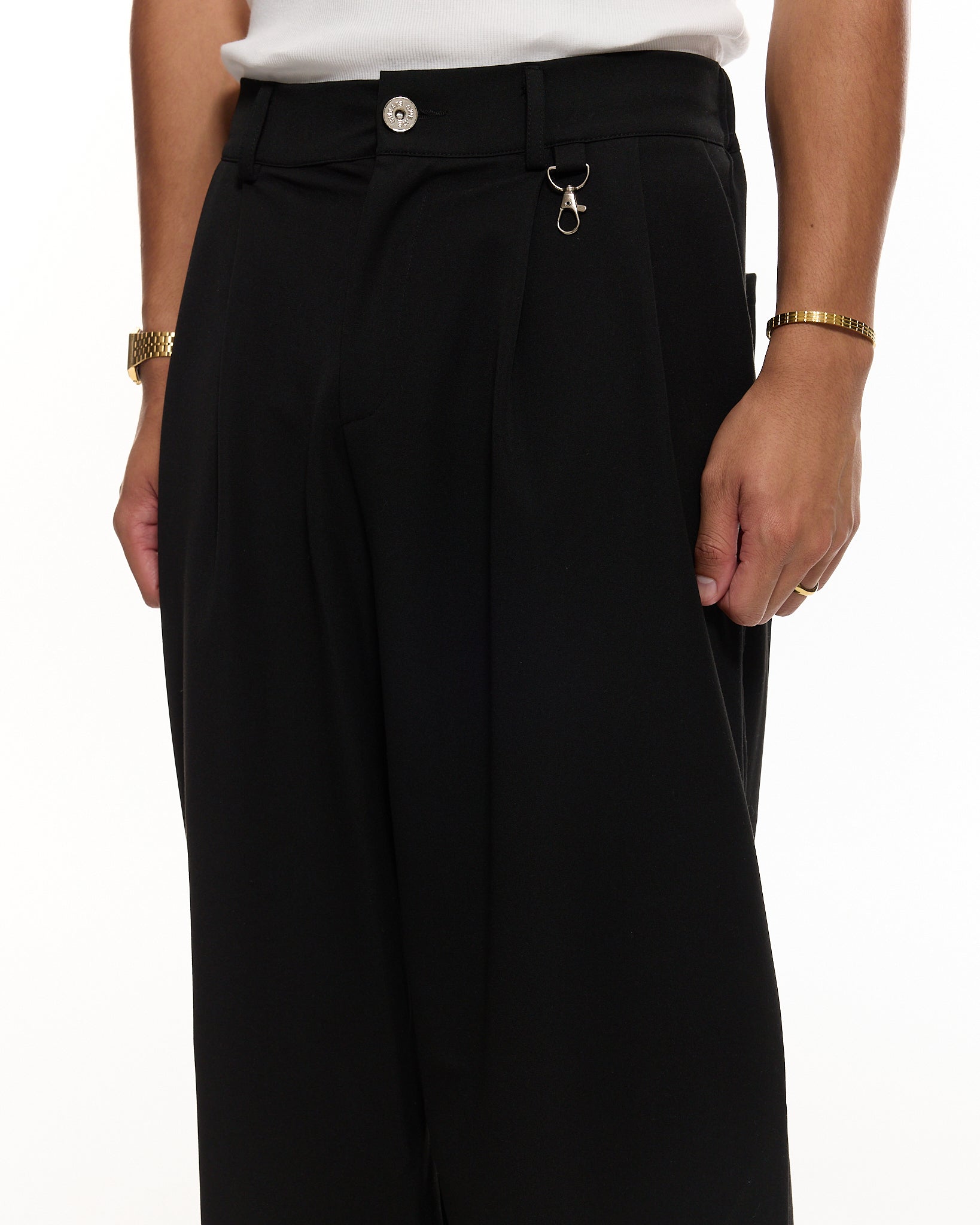 PLEATED PANT - BLACK - Sweats UK