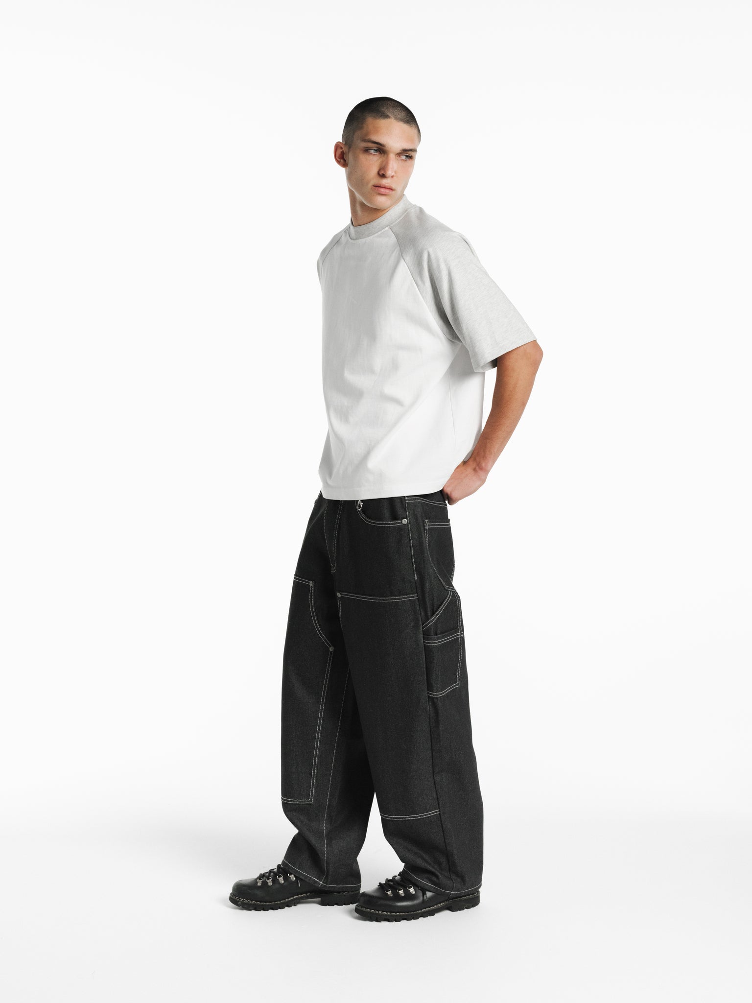 RAGLAN SS T-SHIRT - WHITE/ARCTYC