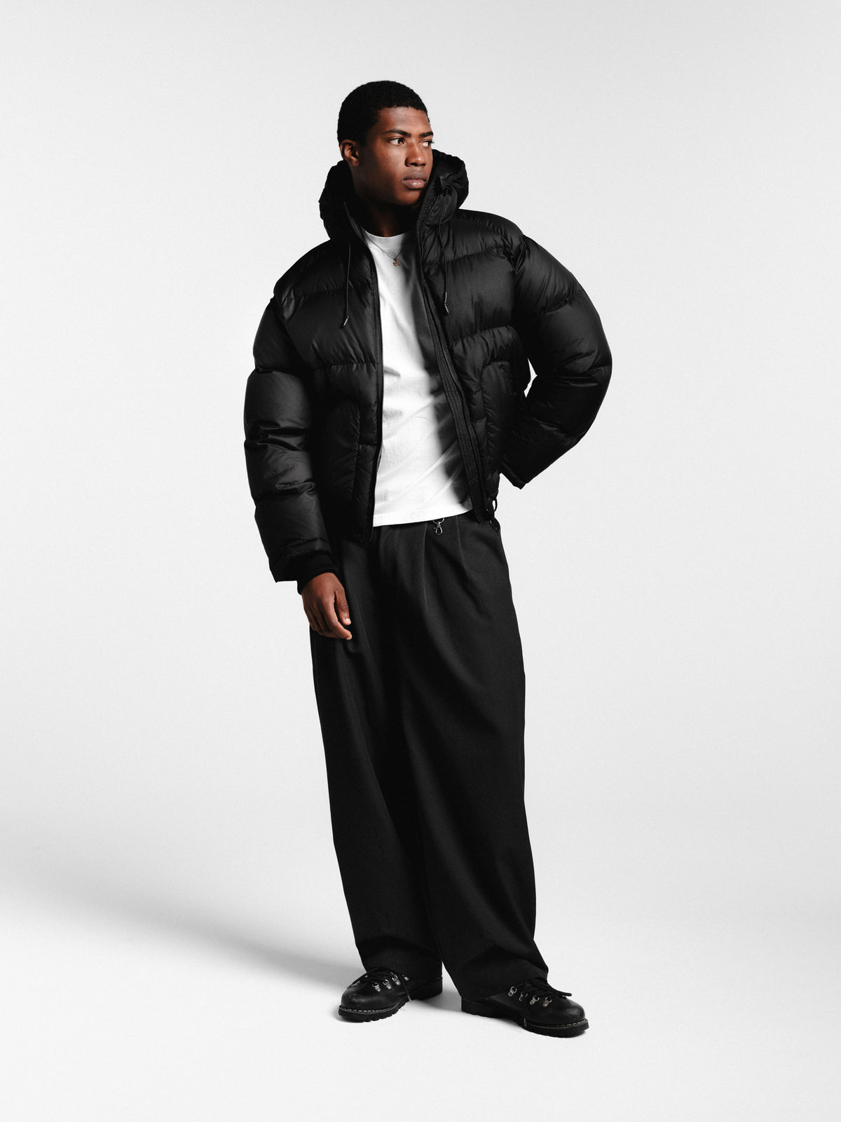 PLEATED PANT - BLACK