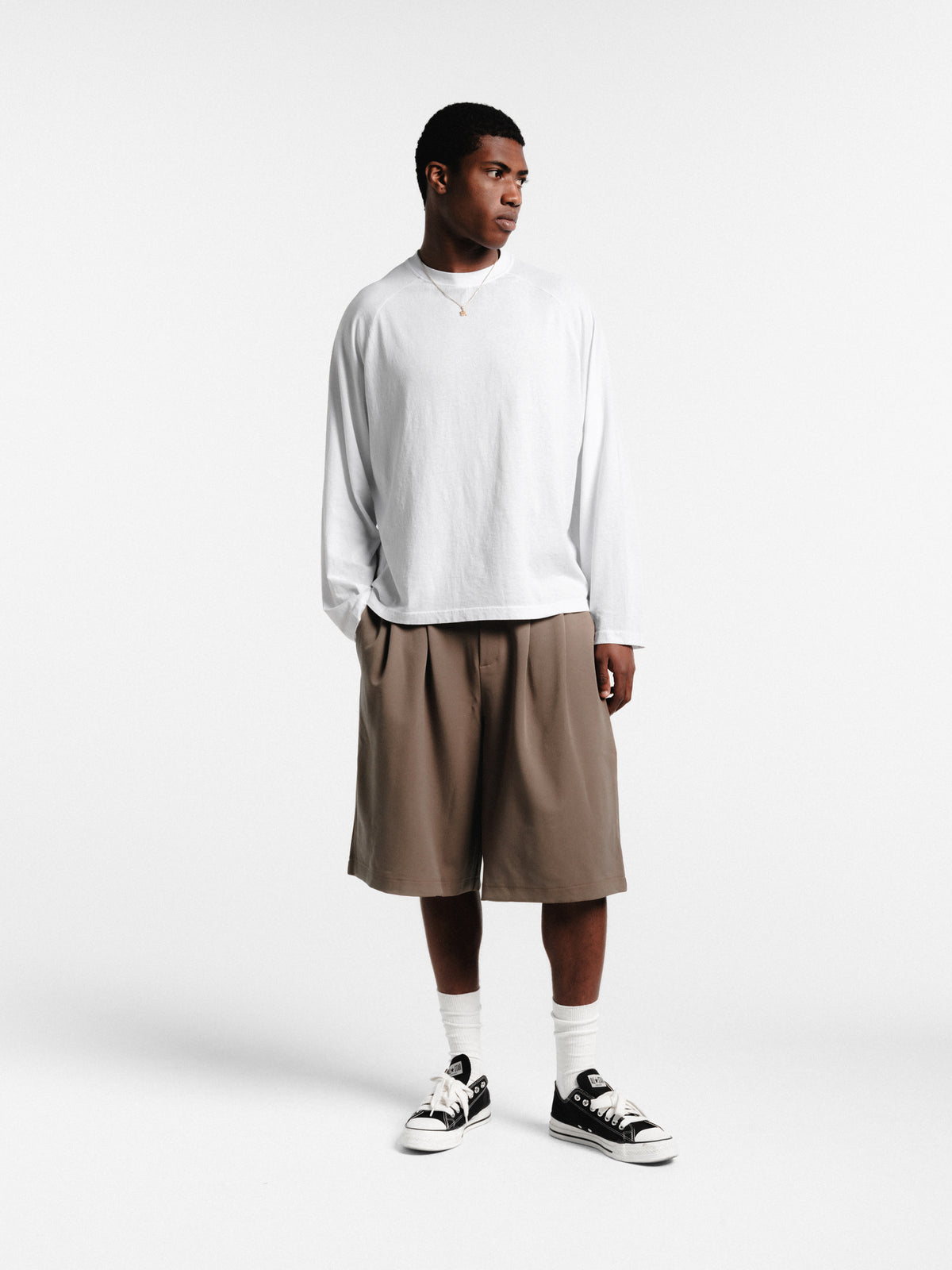 PLEATED SHORT - BROWN