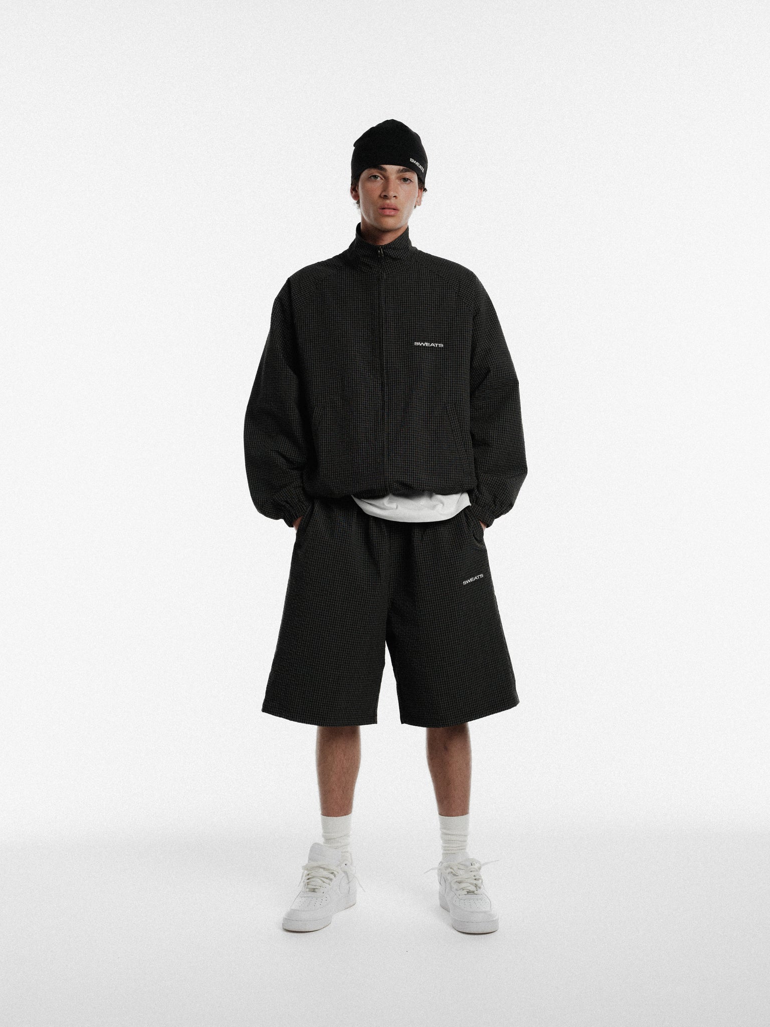 CHECKERED TRACK SHORT - BLACK/WHITE