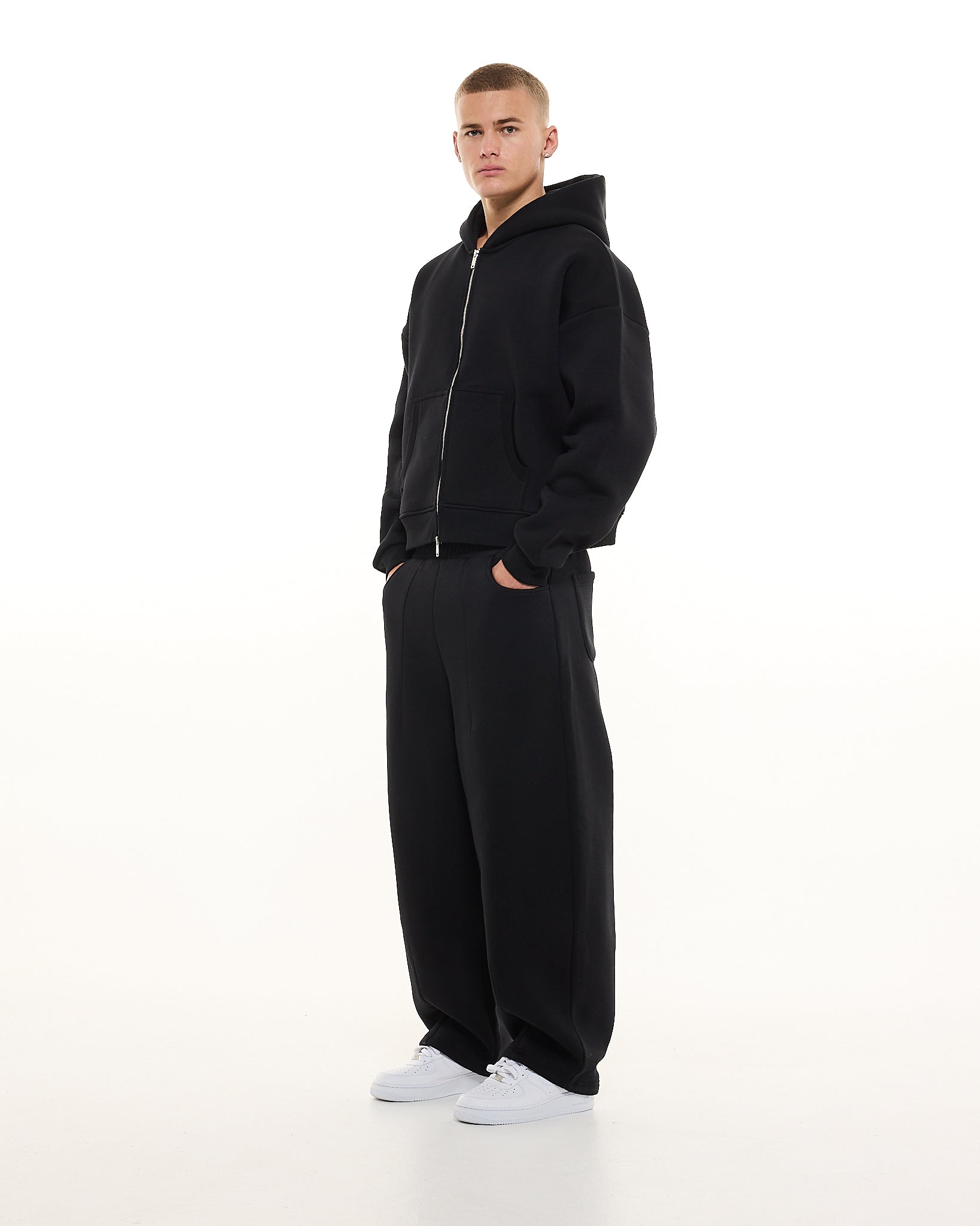 COZY ZIP UP - BLACK - Sweats UK