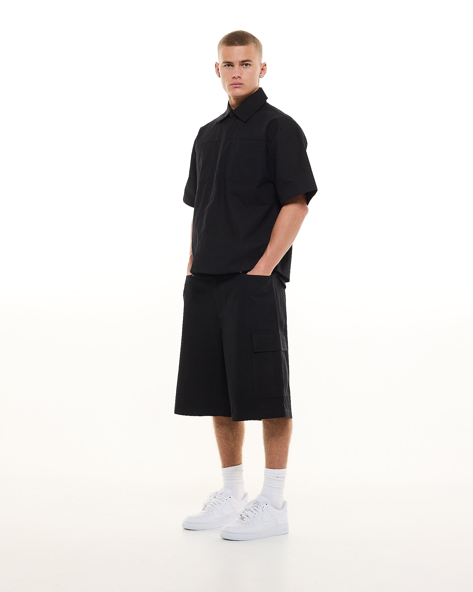 CARGO SHORT - BLACK - Sweats UK