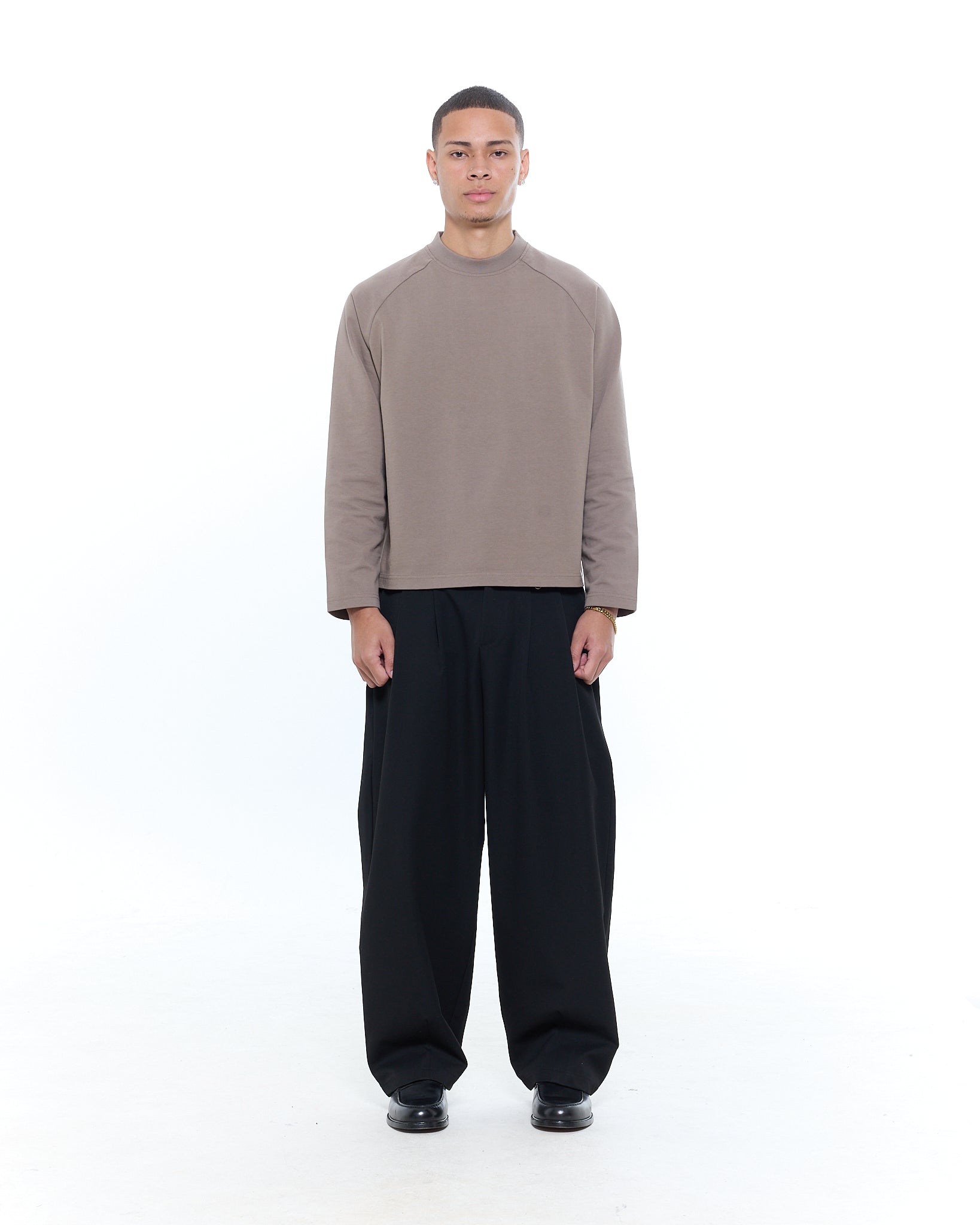 LONG SLEEVE T-SHIRT - DUST - Sweats UK