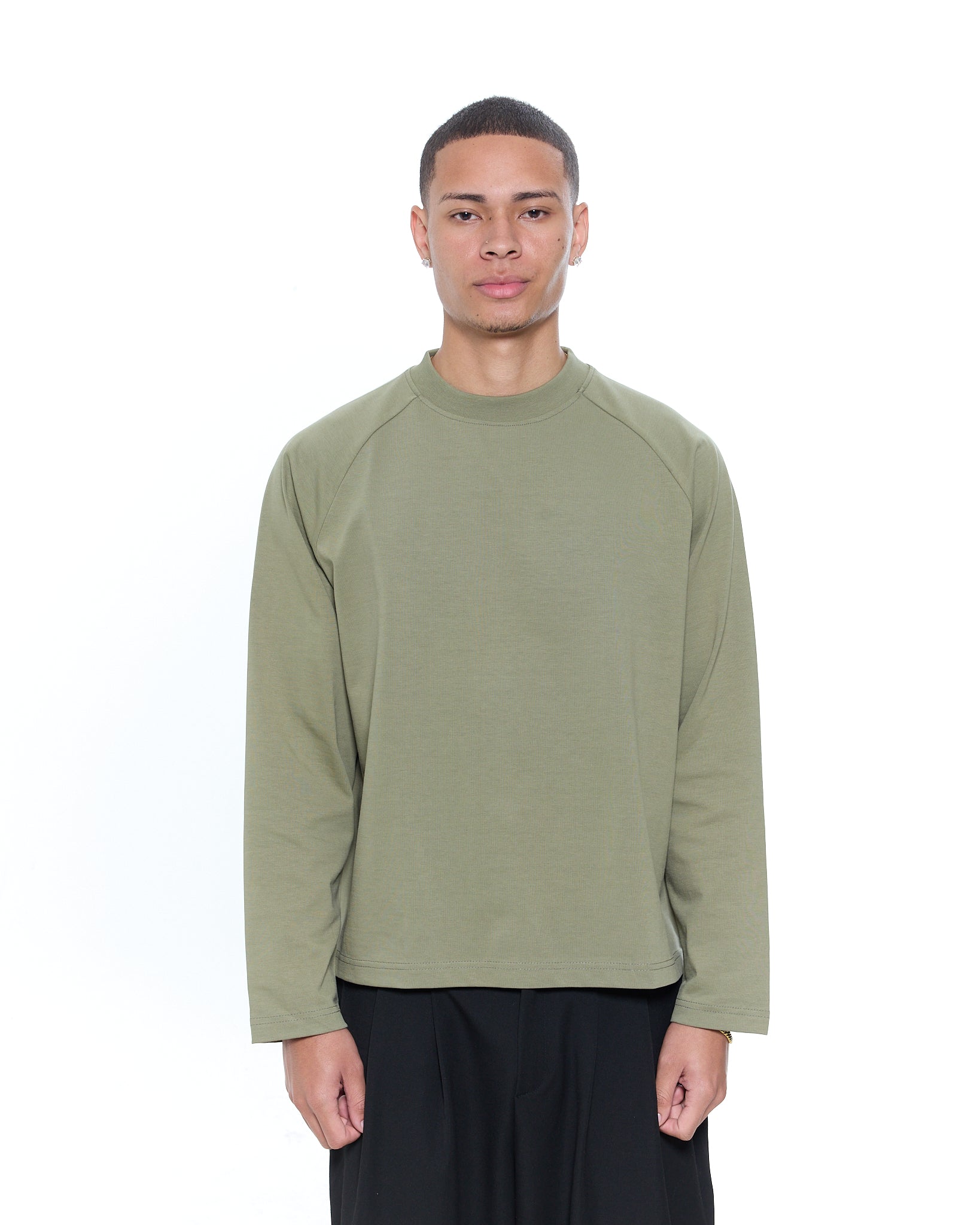LONG SLEEVE T-SHIRT - SAGE - Sweats UK