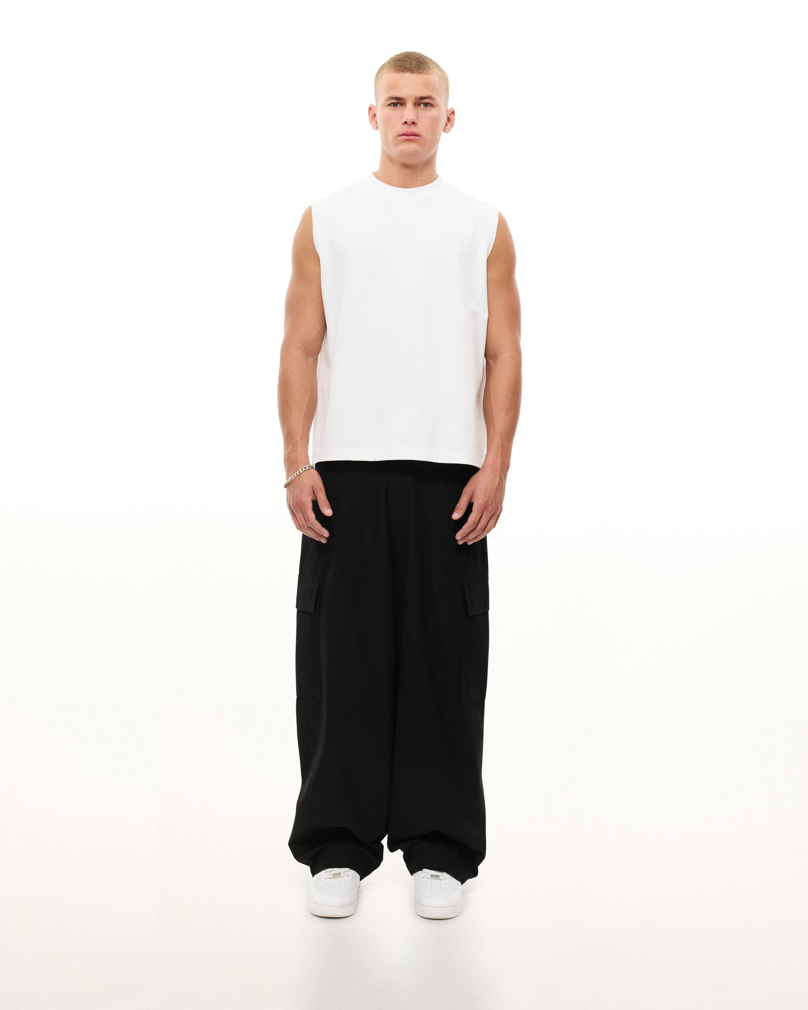 MUSCLE TEE - WHITE
