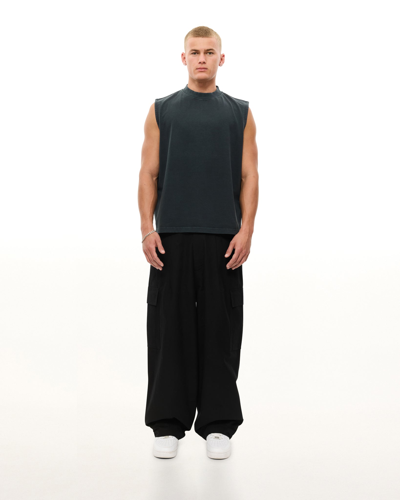 MUSCLE TEE - WASHED BLACK