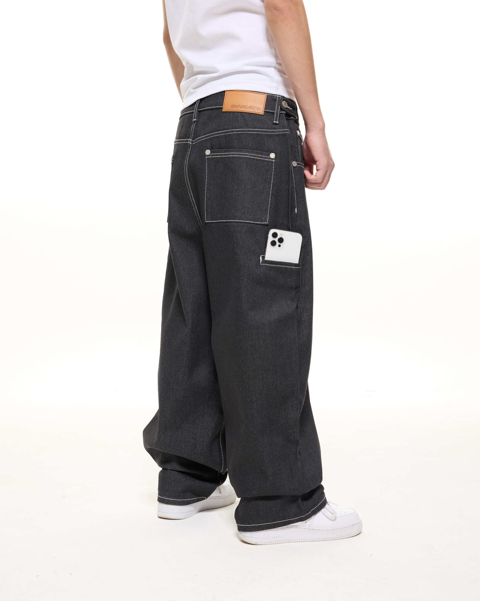 DENIM BAGGY JEANS - BLACK - Sweats UK