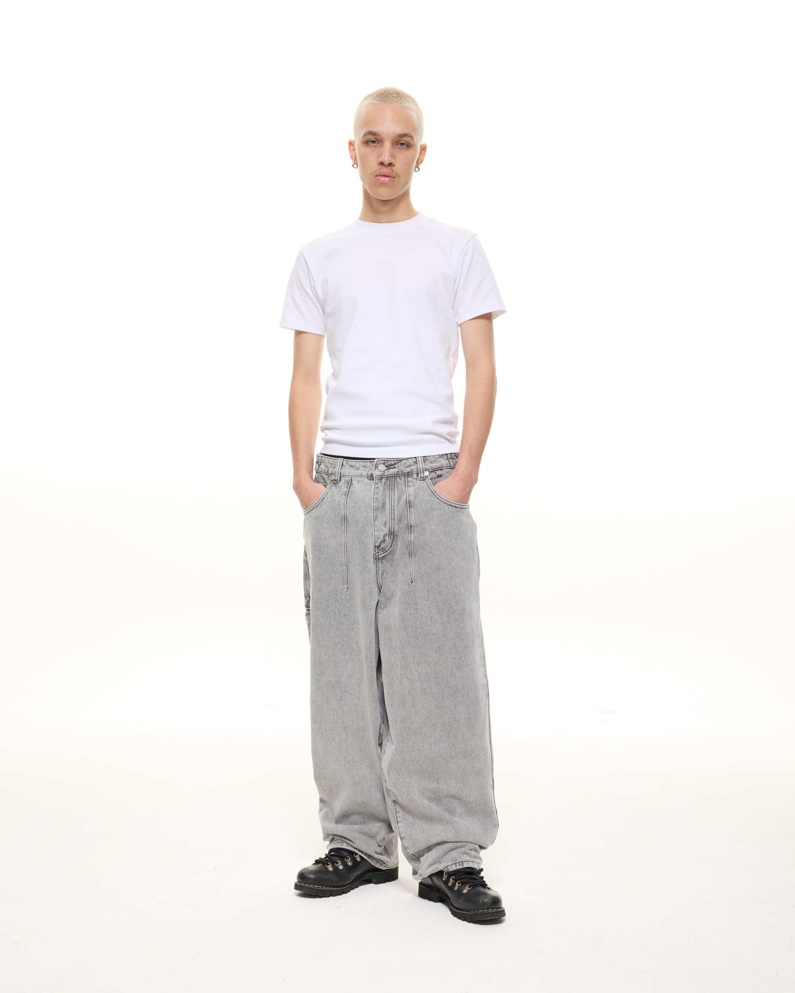 DENIM BAGGY JEANS - WASHED GREY - Sweats UK