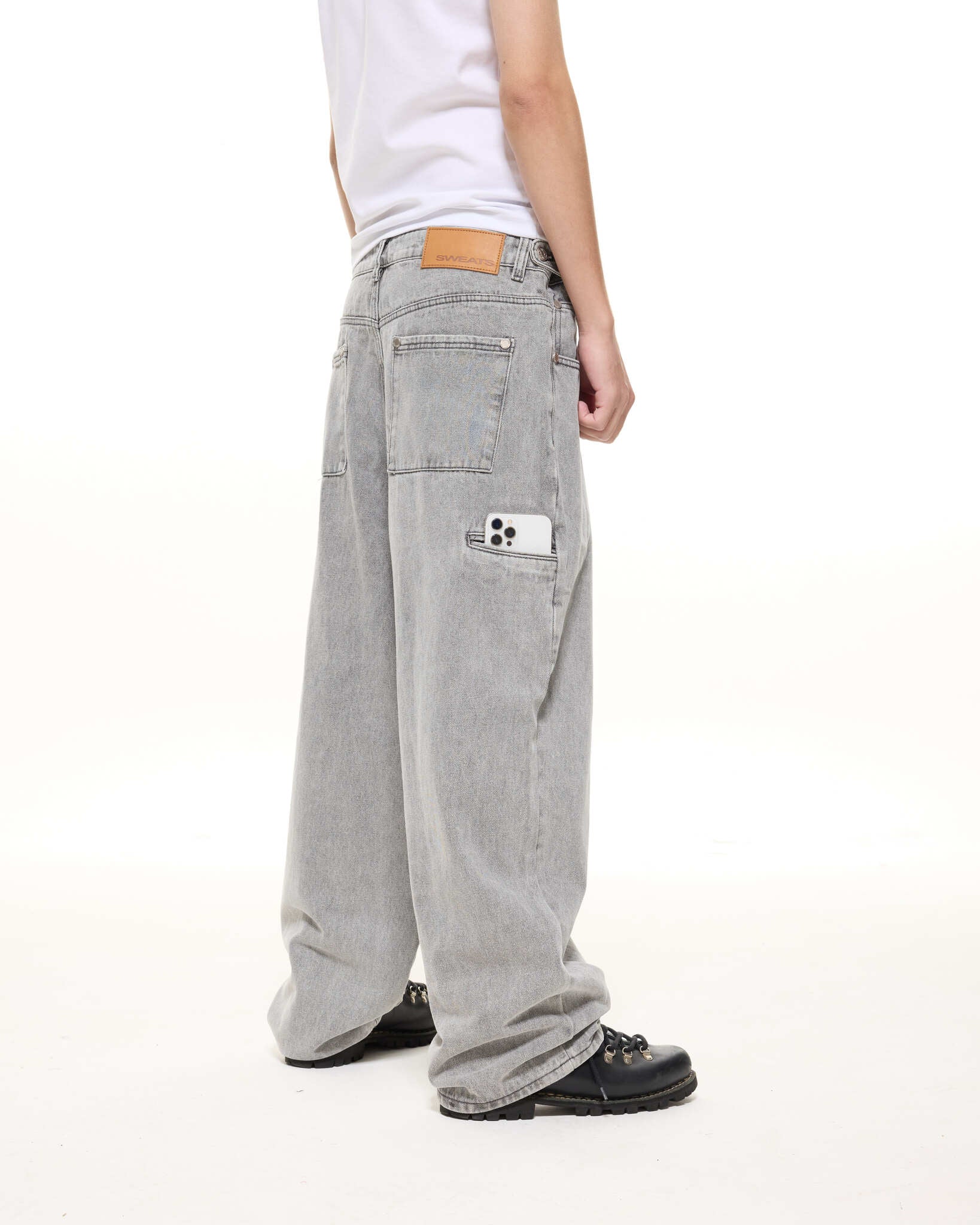 DENIM BAGGY JEANS - WASHED GREY - Sweats UK