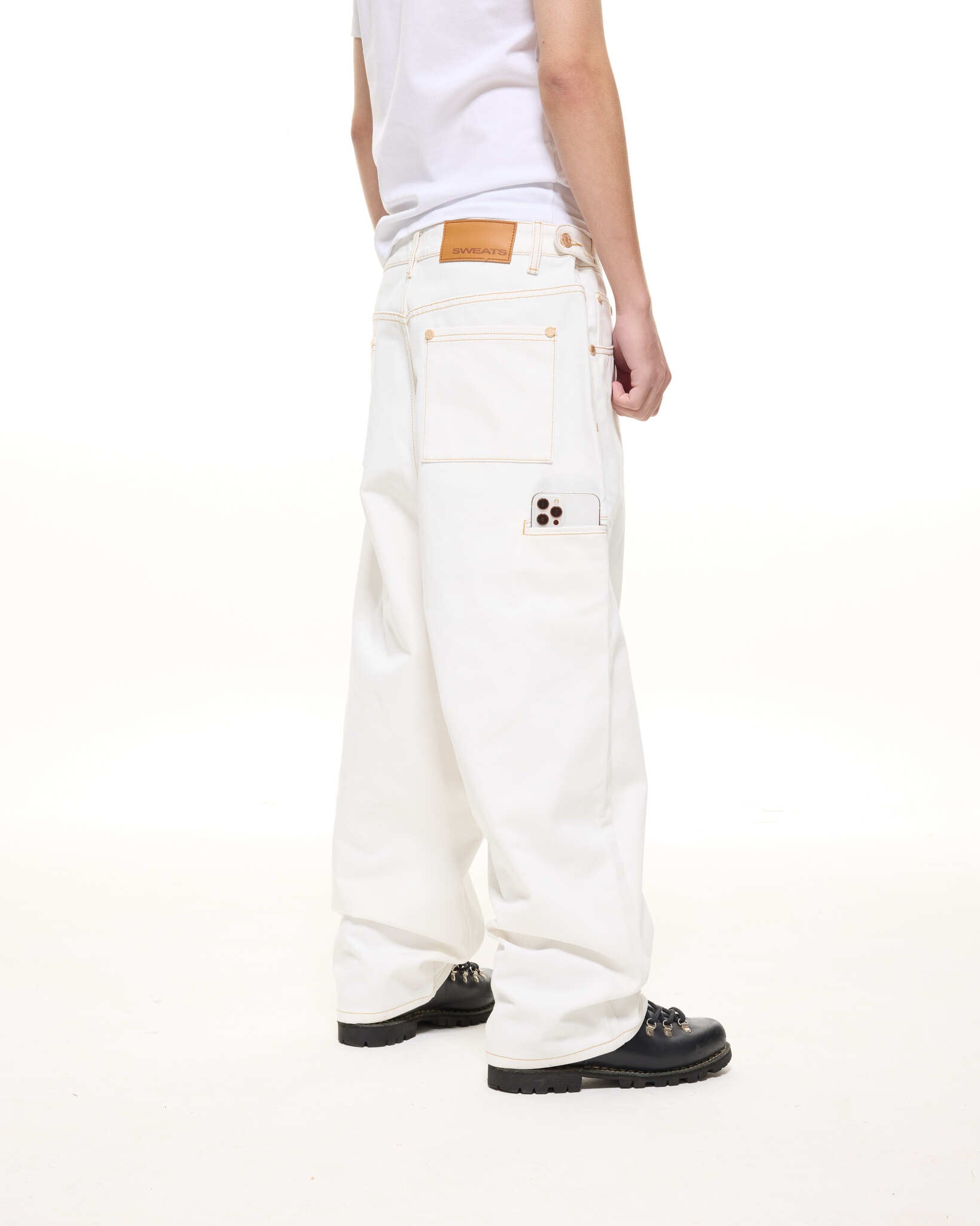 DENIM BAGGY JEANS - WHITE - Sweats UK