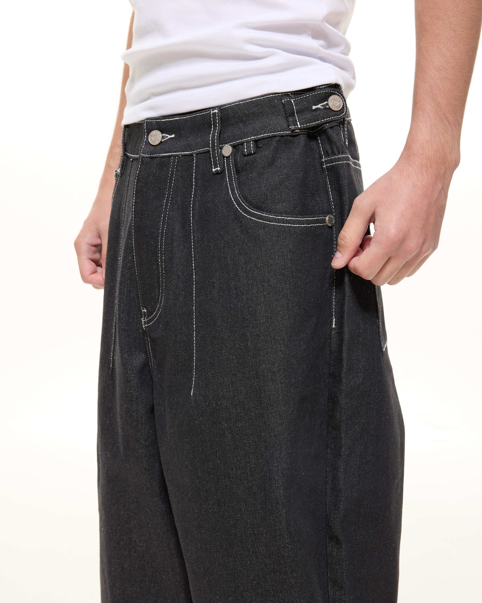 DENIM BAGGY JEANS - BLACK - Sweats UK