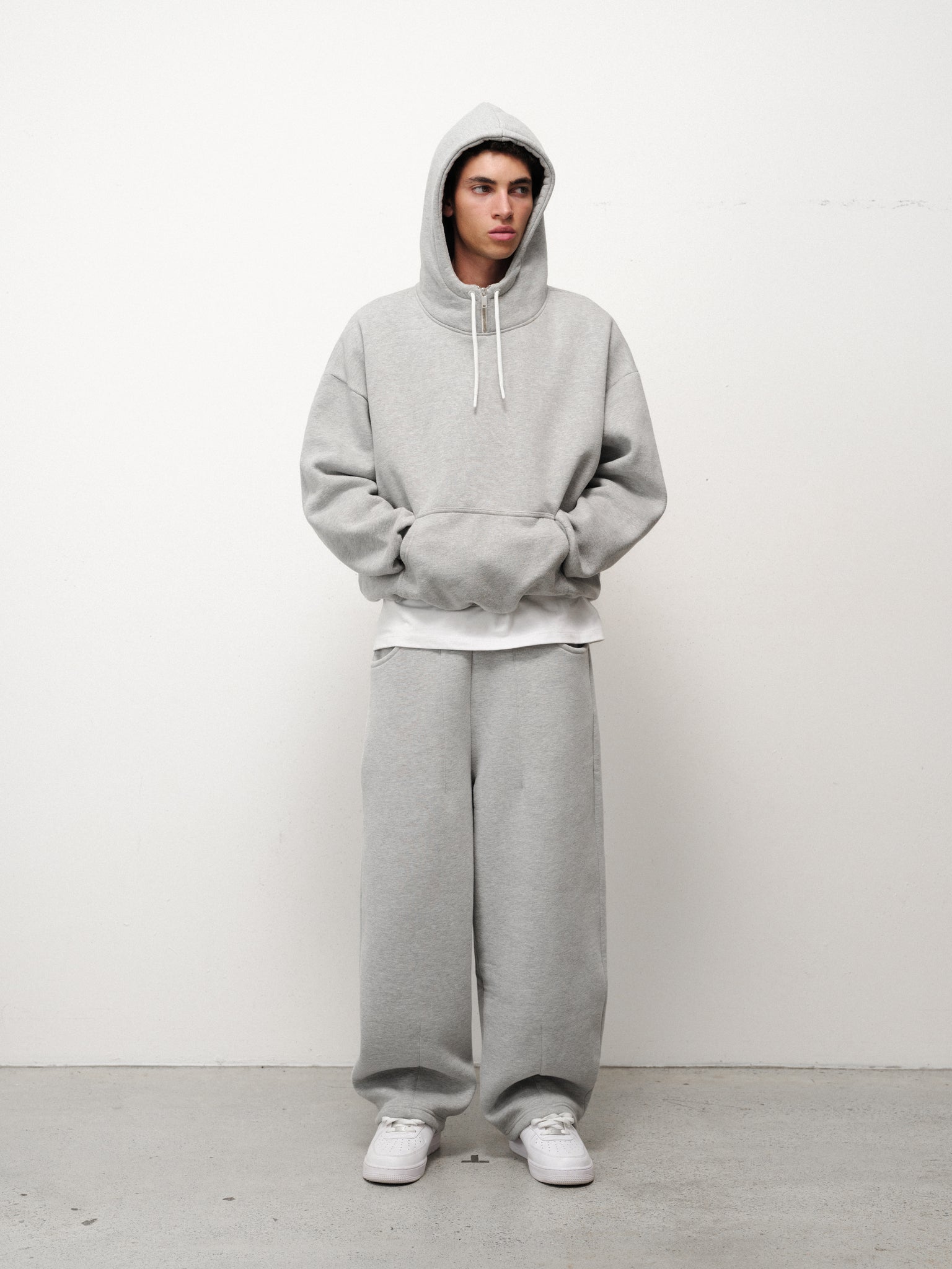 COZY TECH HOODIE - GREY