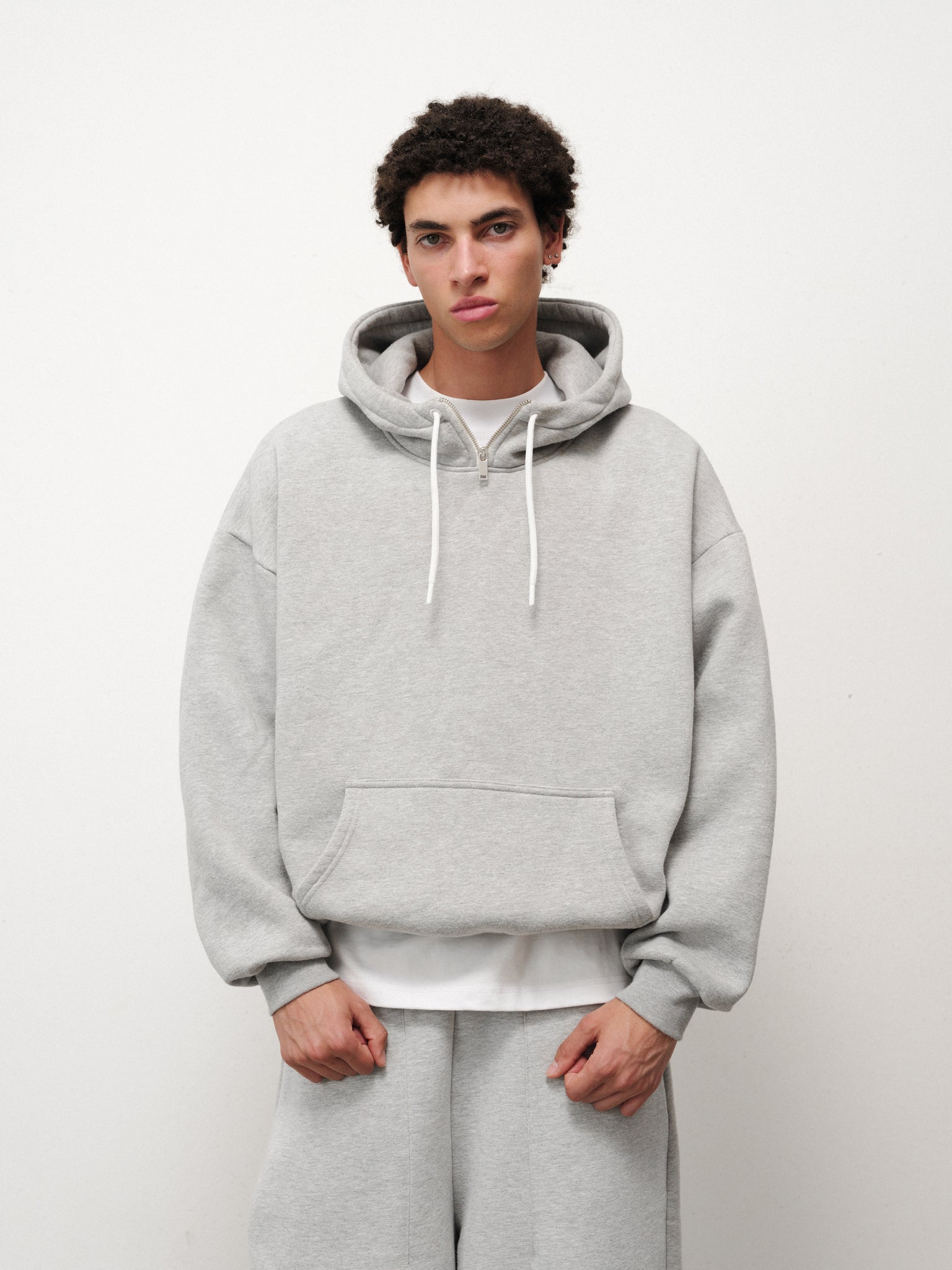 COZY TECH HOODIE - GREY