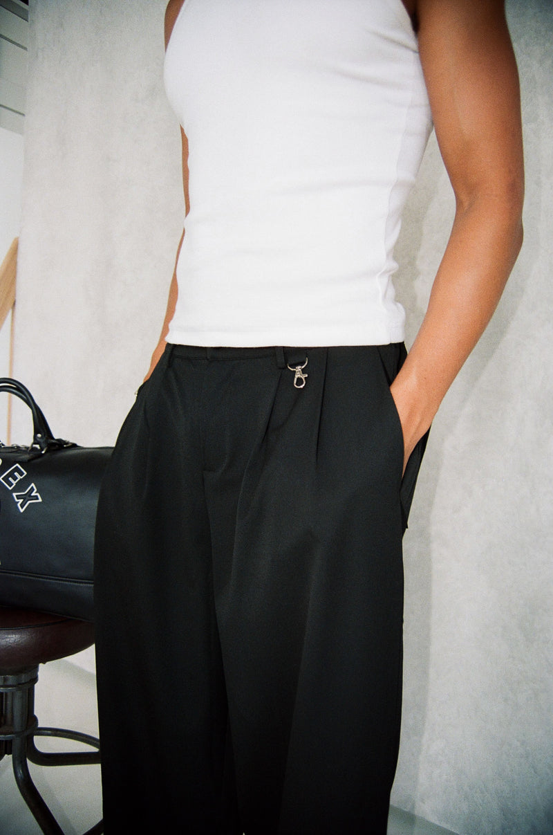 PLEATED PANT - BLACK