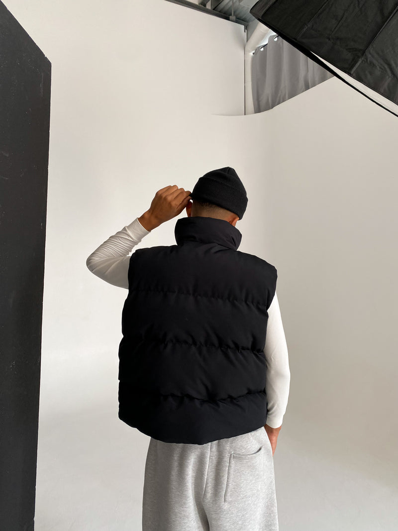 PUFFER VEST - BLACK