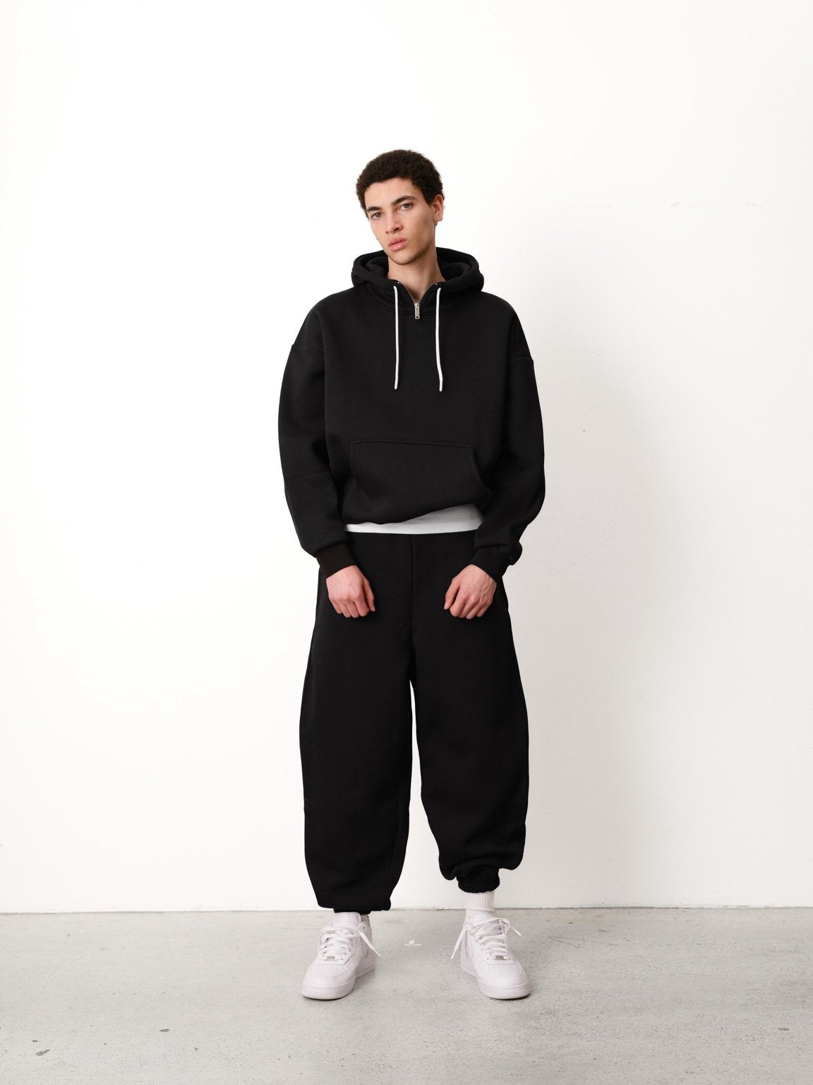 COZY TECH HOODIE - BLACK
