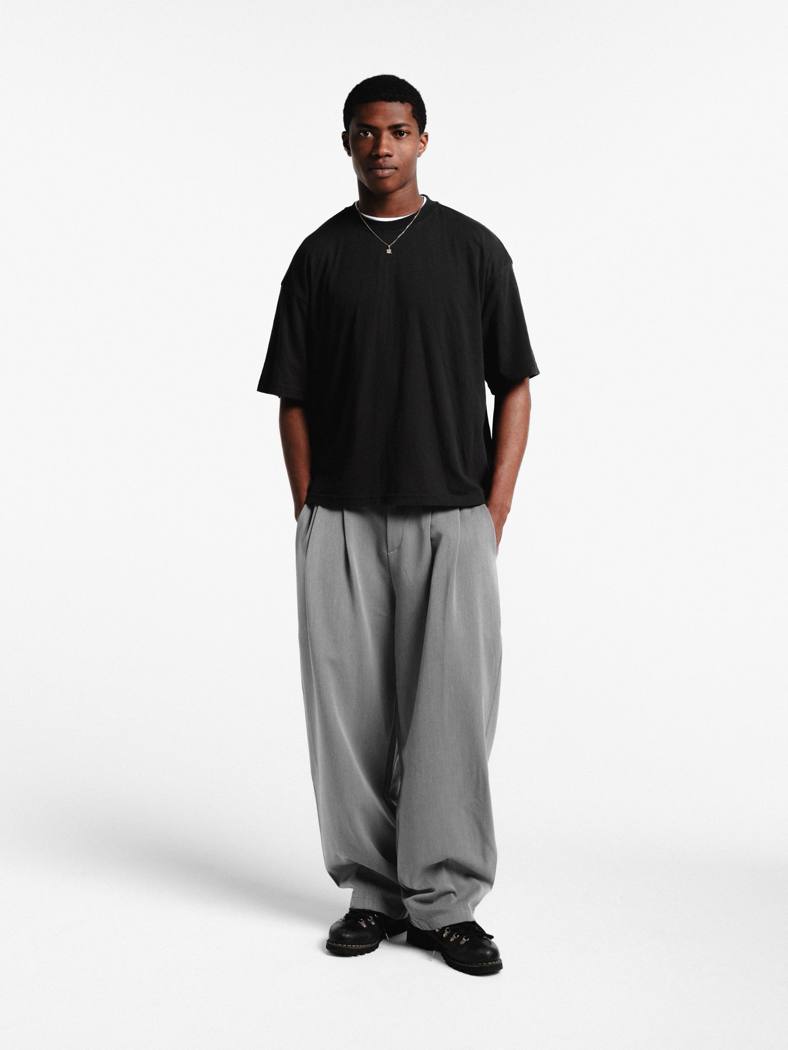 PLEATED PANT - GREY